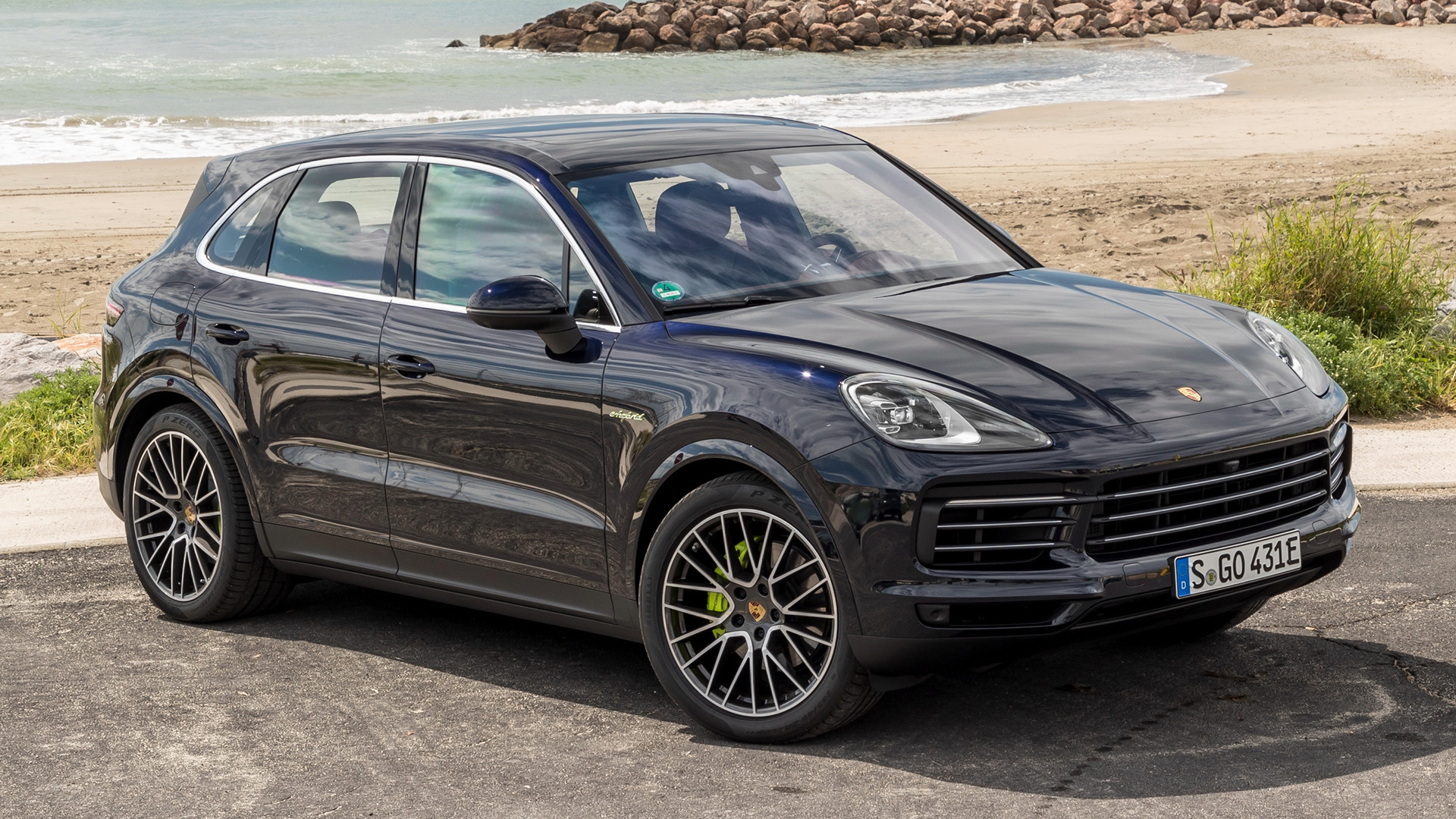 Porsche Cayenne E-Hybrid Wallpapers