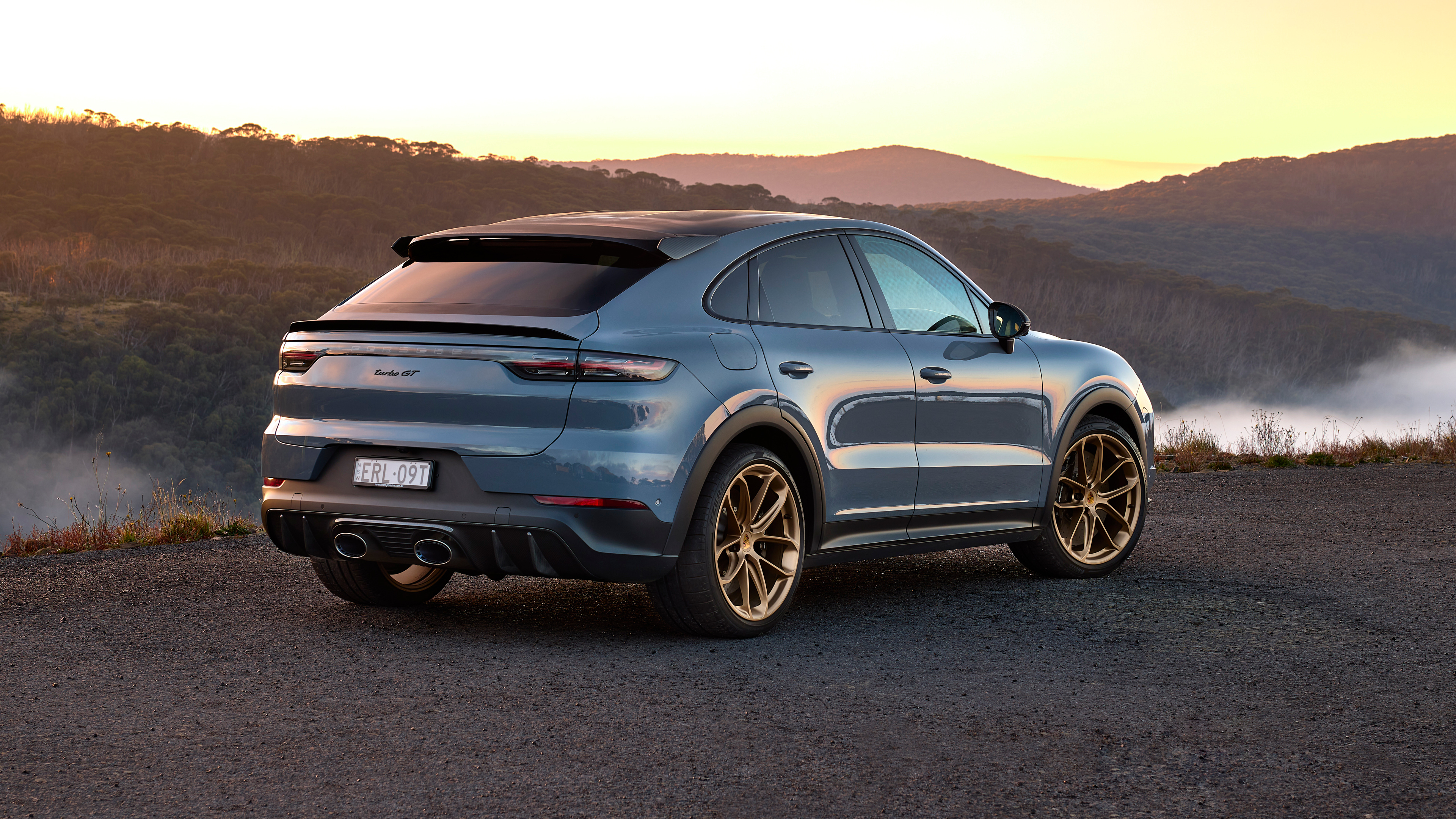 Porsche Cayenne Turbo Wallpapers