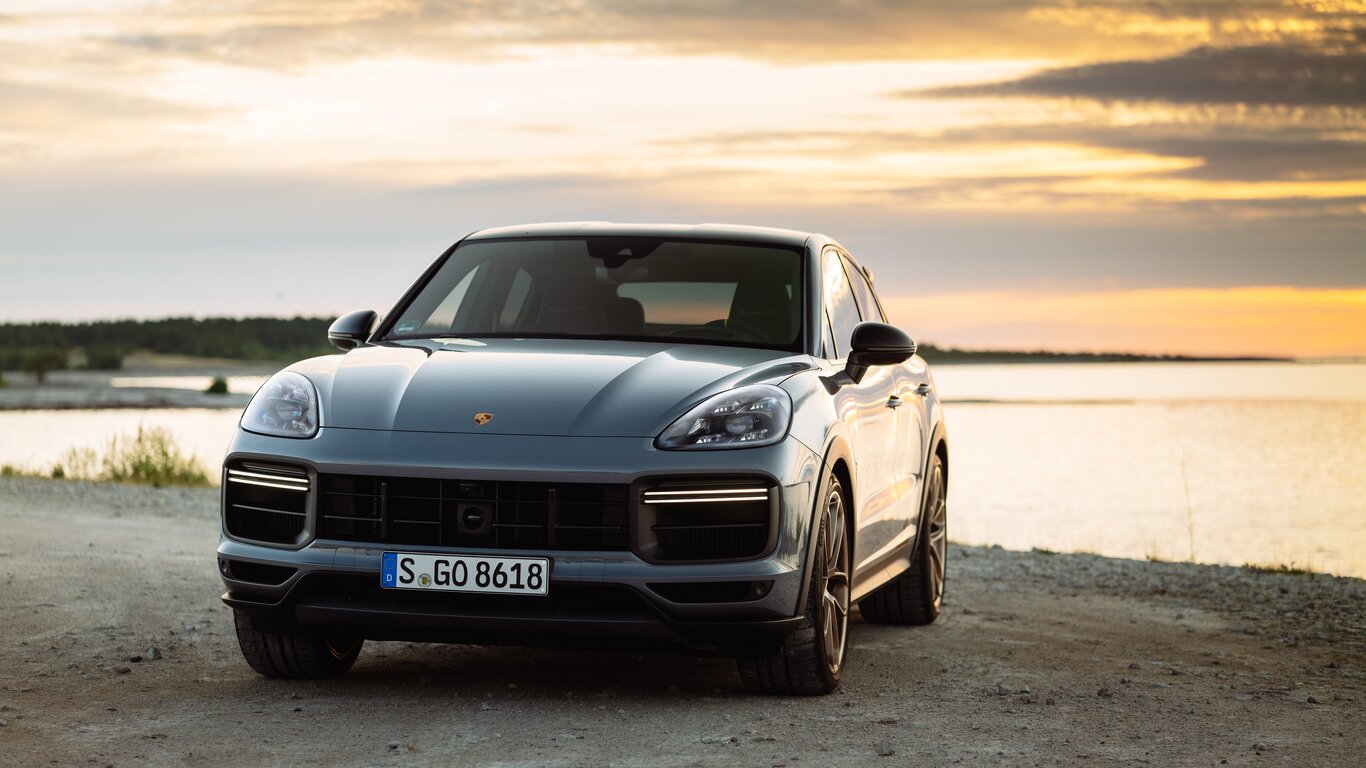 Porsche Cayenne Turbo Wallpapers