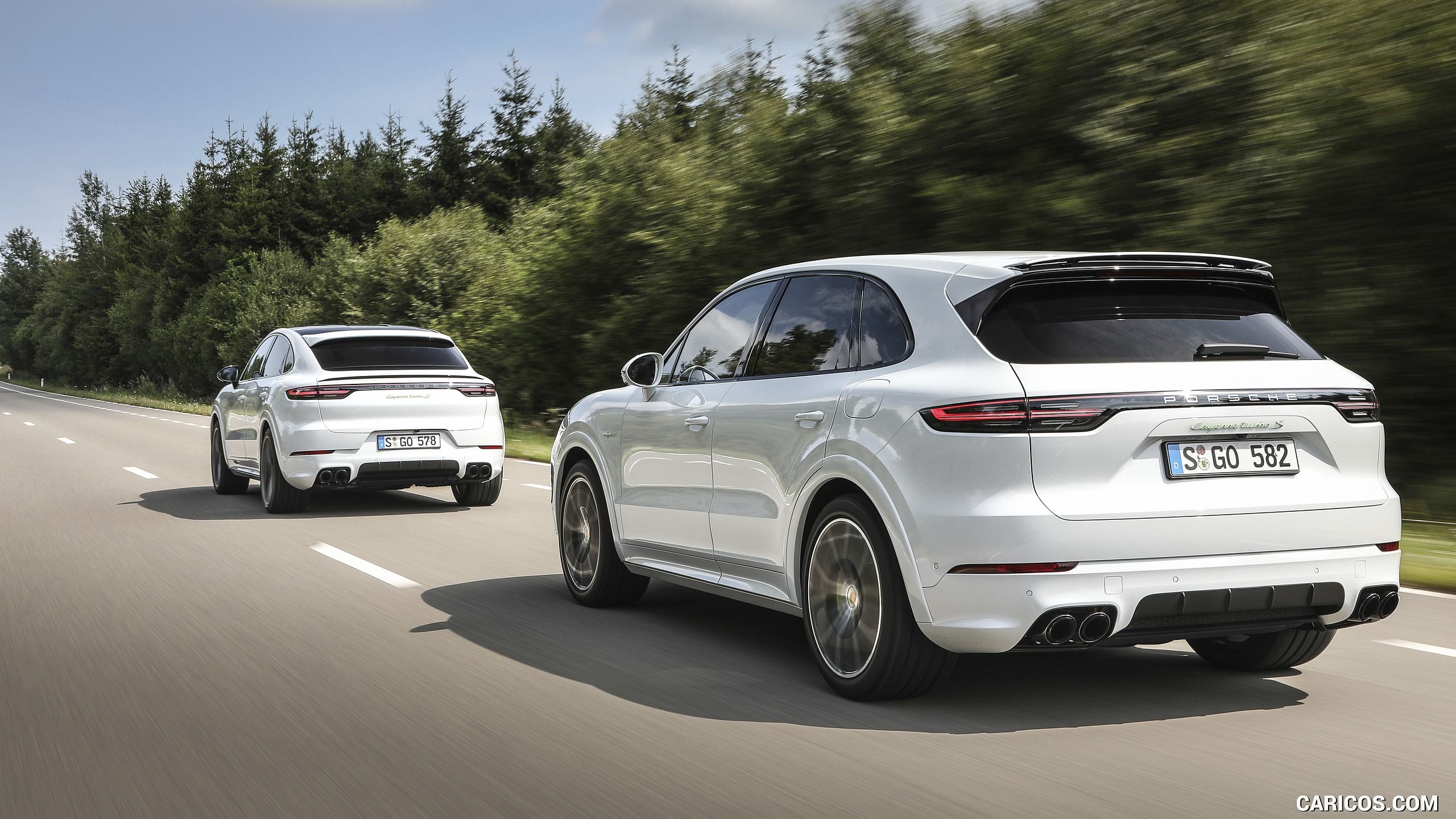 Porsche Cayenne Turbo S Wallpapers