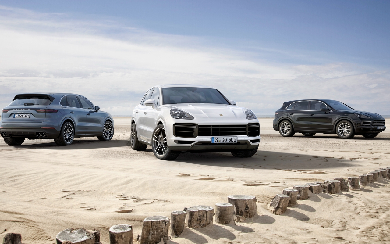 Porsche Cayenne Turbo S Wallpapers