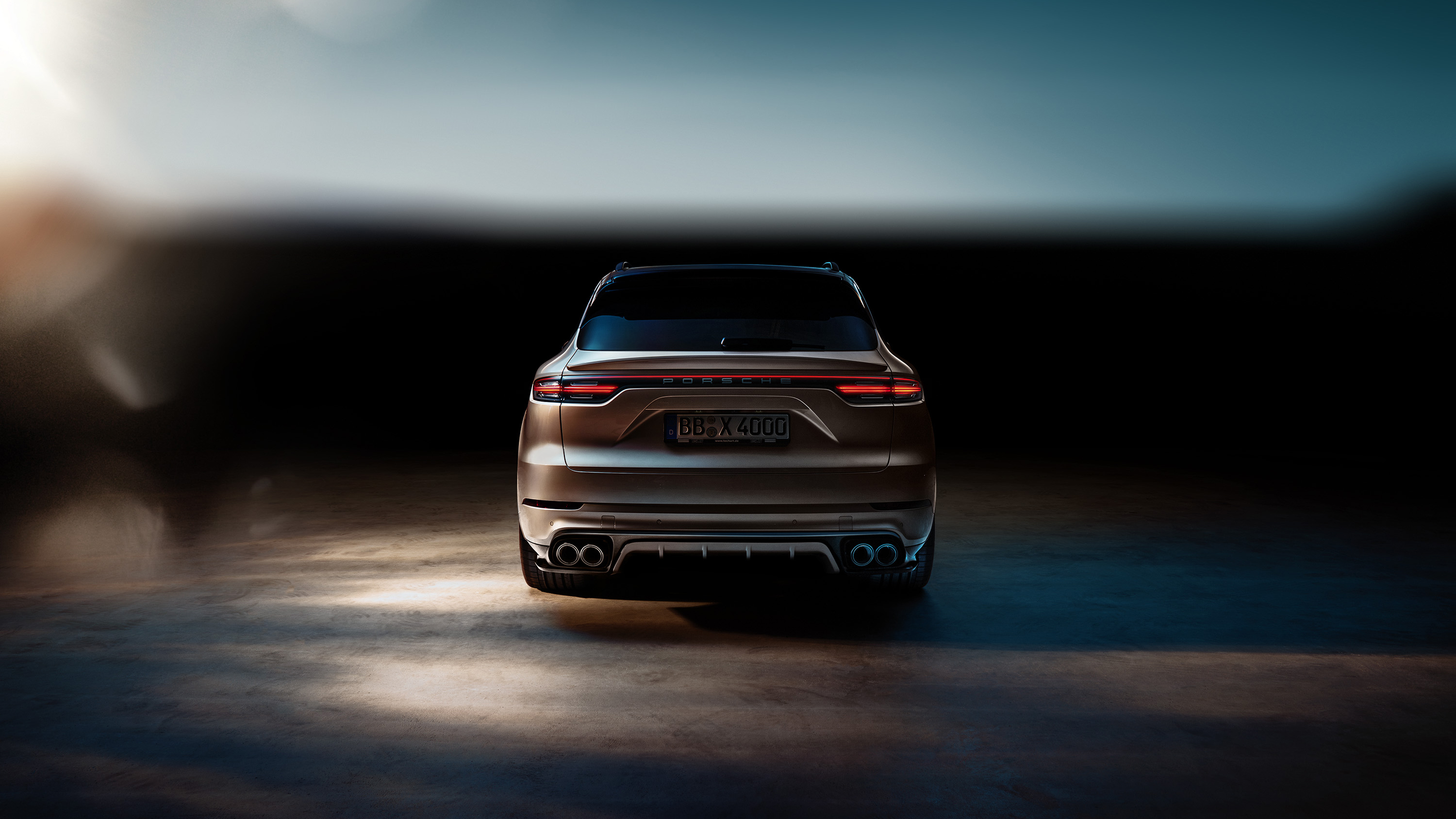 Porsche Cayenne Turbo S Wallpapers