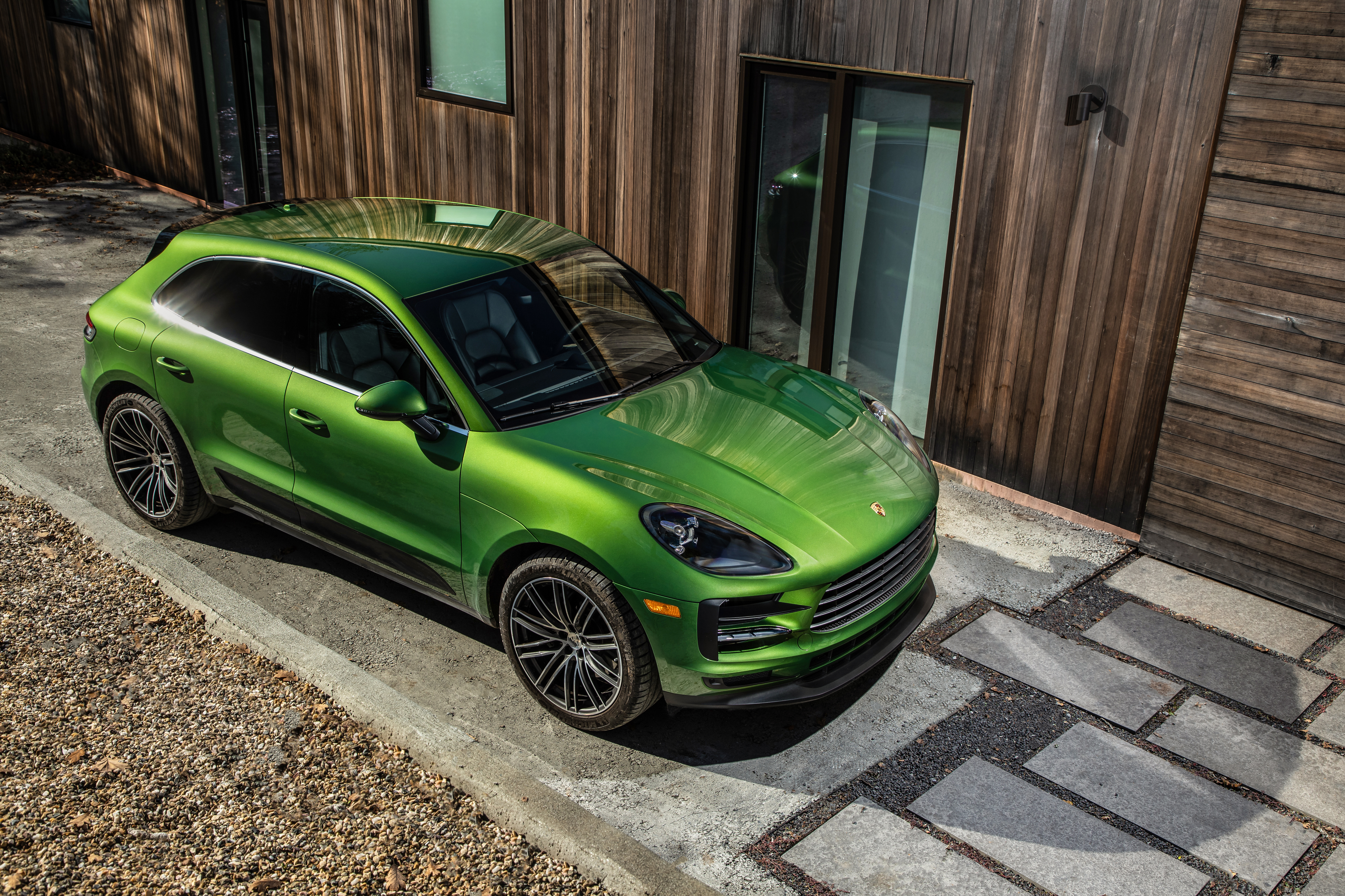 Porsche Macan S Wallpapers