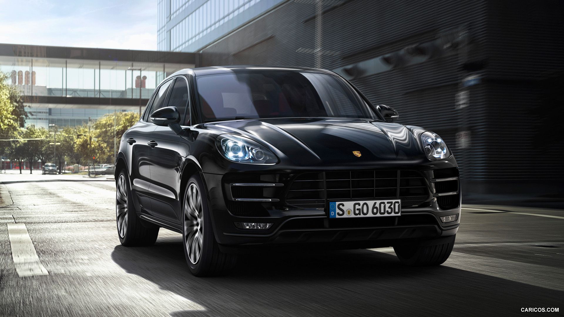 Porsche Macan S Wallpapers