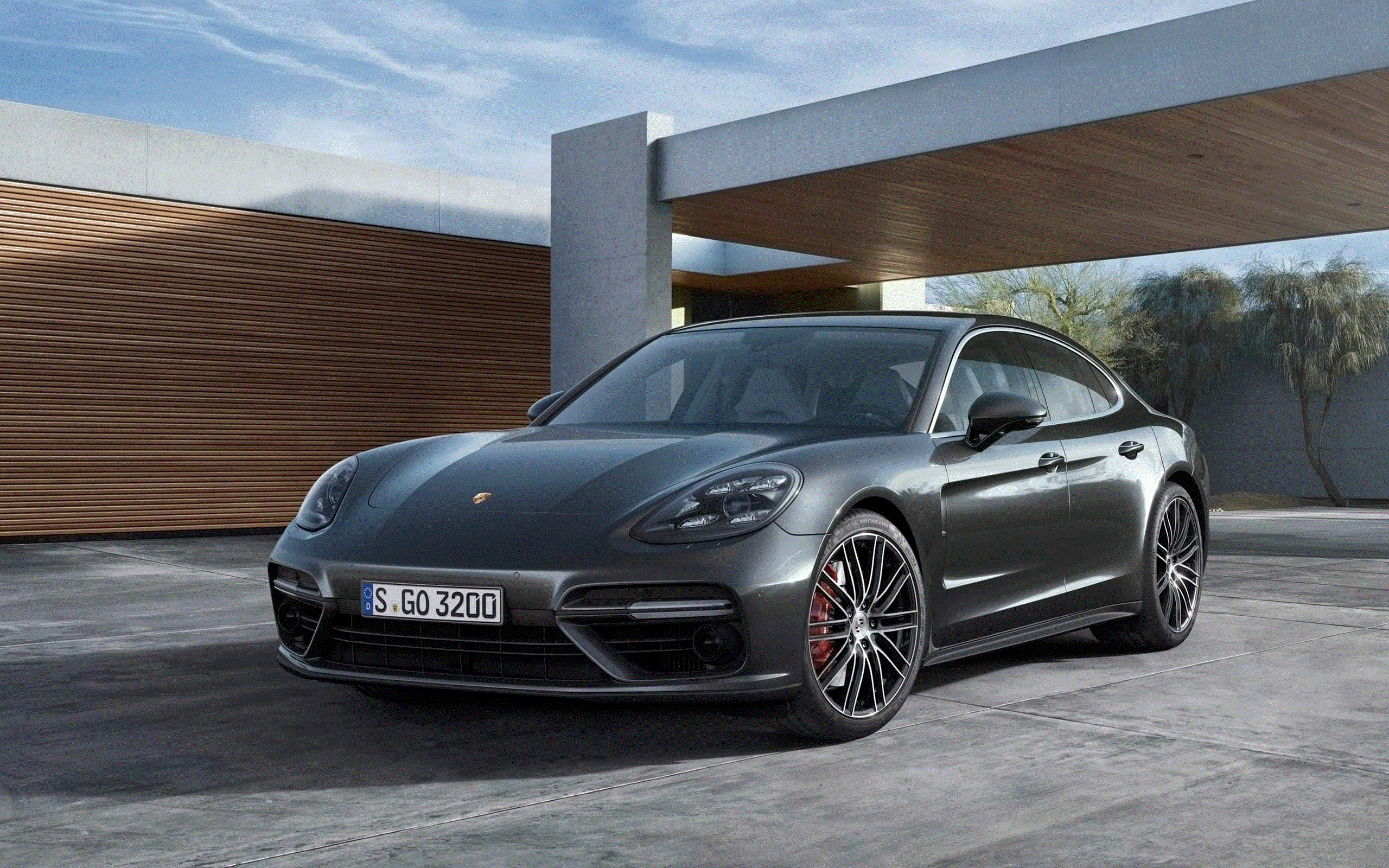 Porsche Panamera Wallpapers