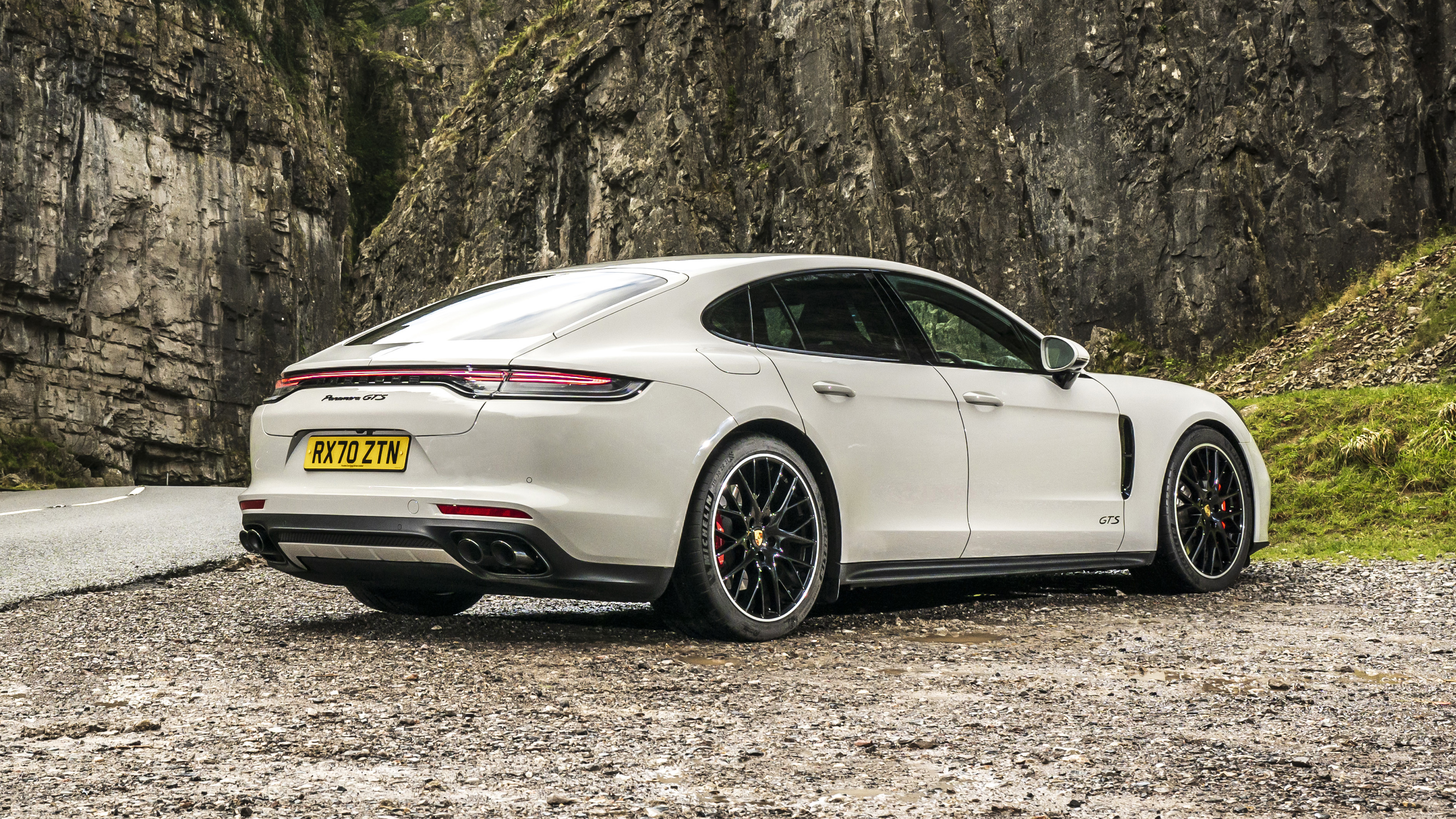 Porsche Panamera Wallpapers