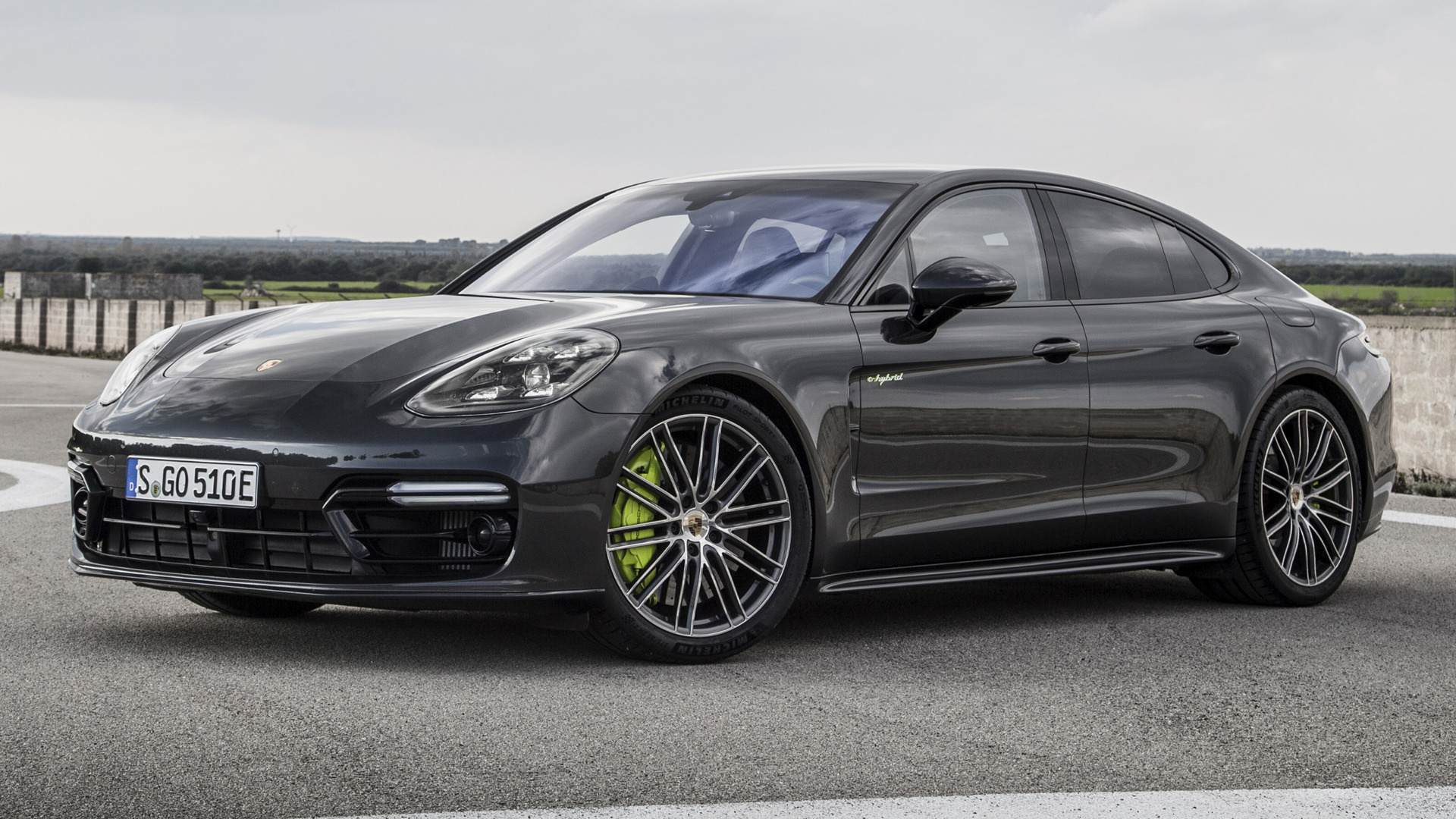 Porsche Panamera S E-Hybrid Wallpapers