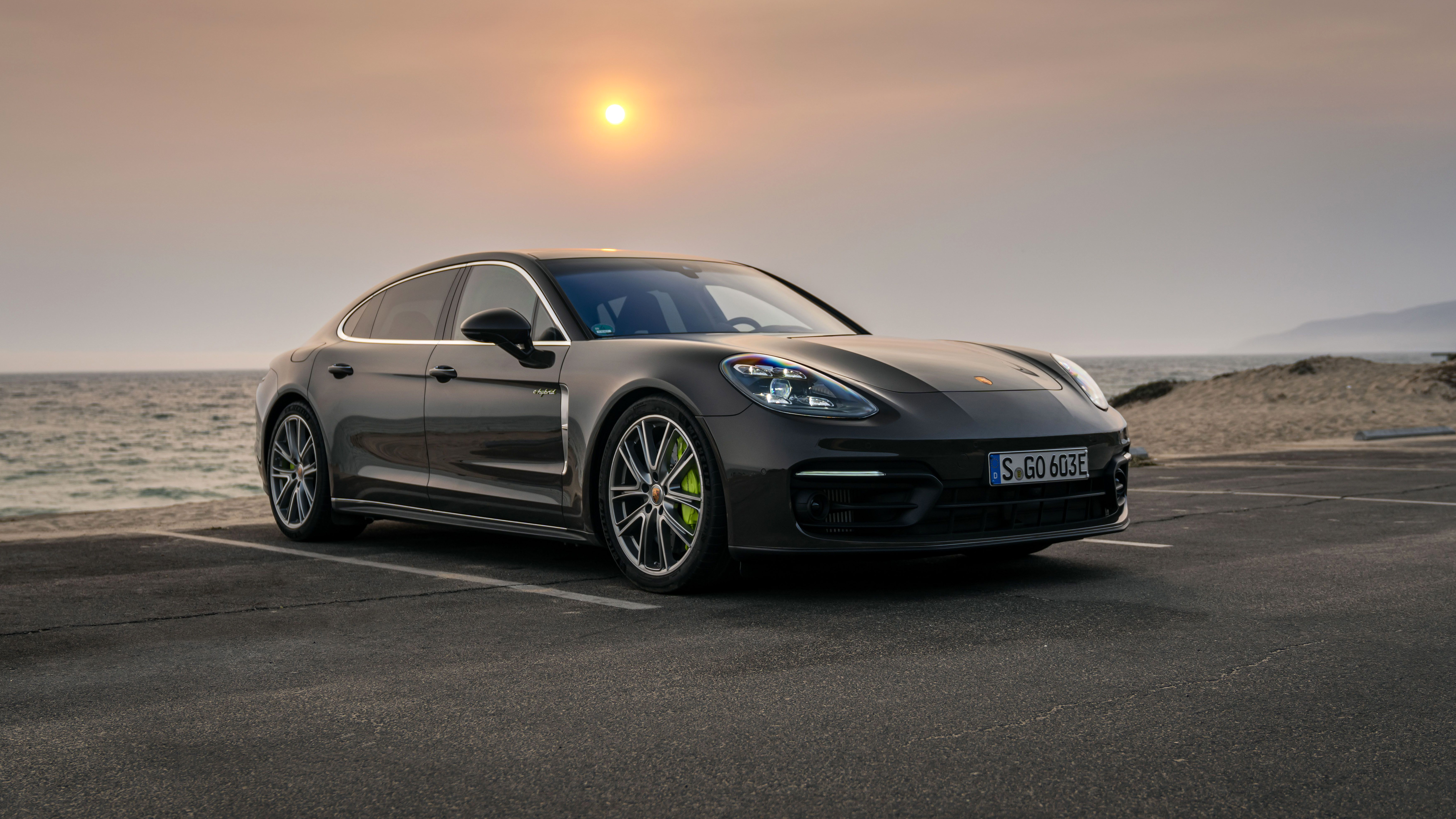 Porsche Panamera S E-Hybrid Wallpapers