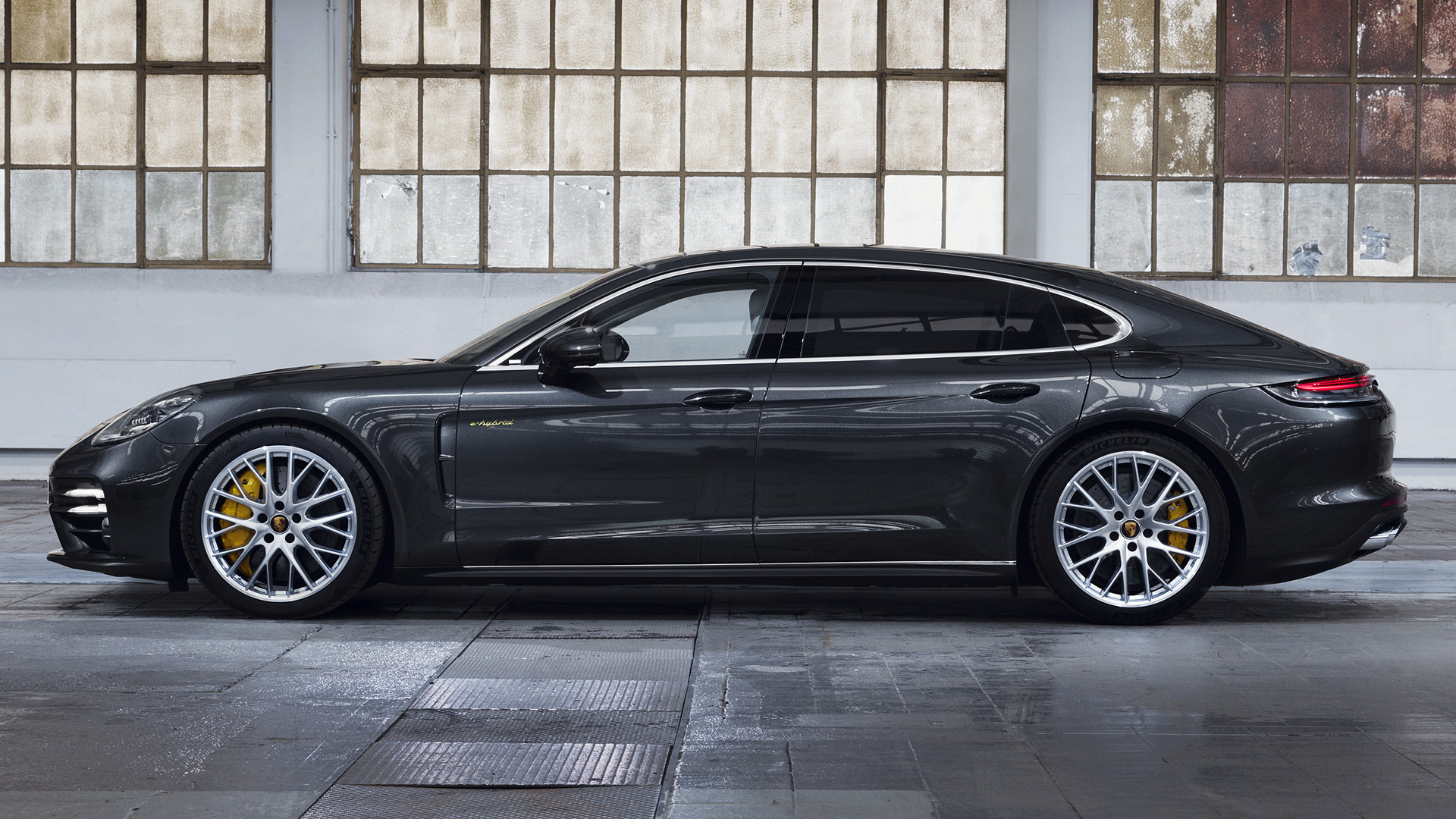 Porsche Panamera S E-Hybrid Wallpapers