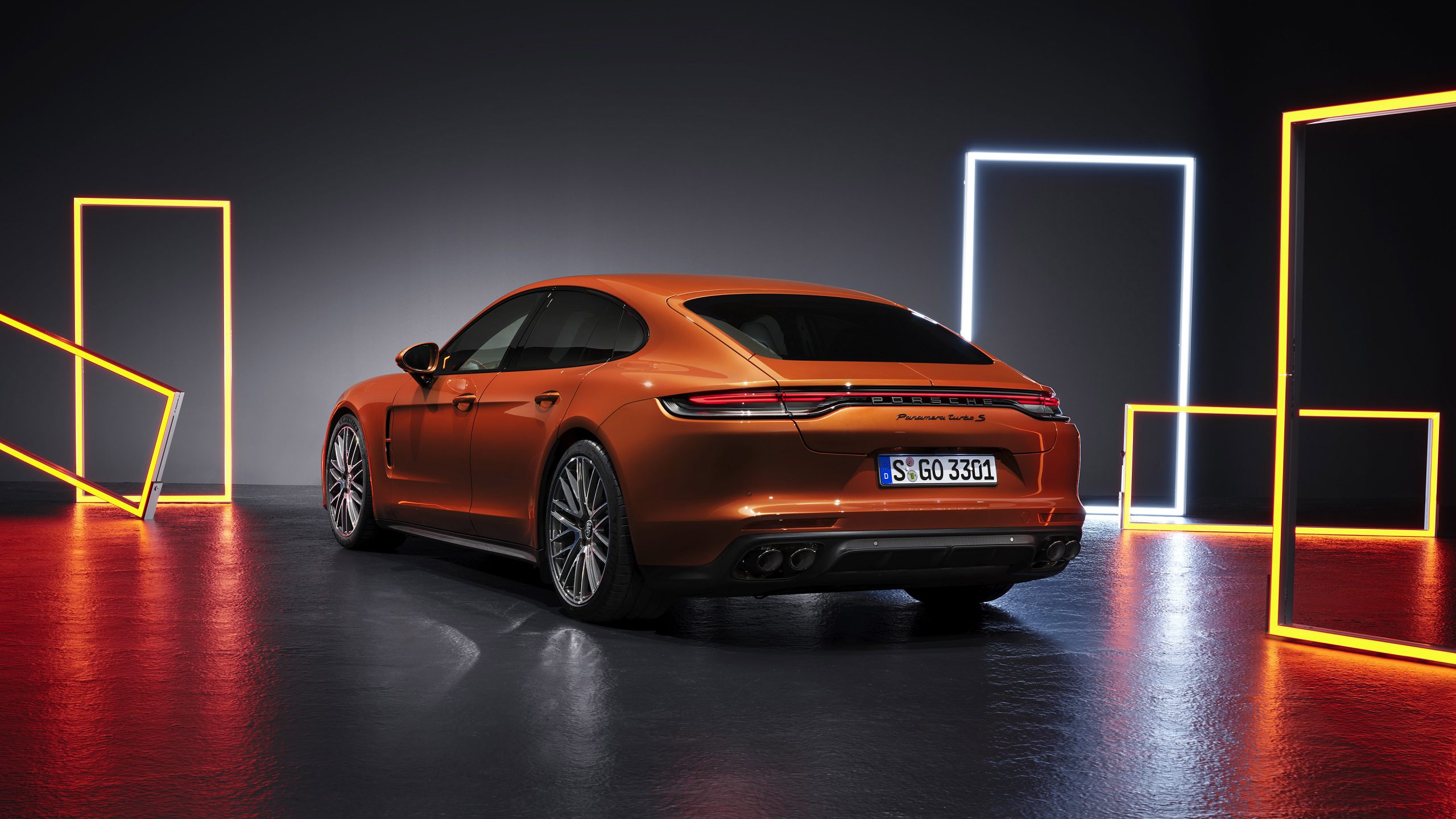 Porsche Panamera Turbo Wallpapers