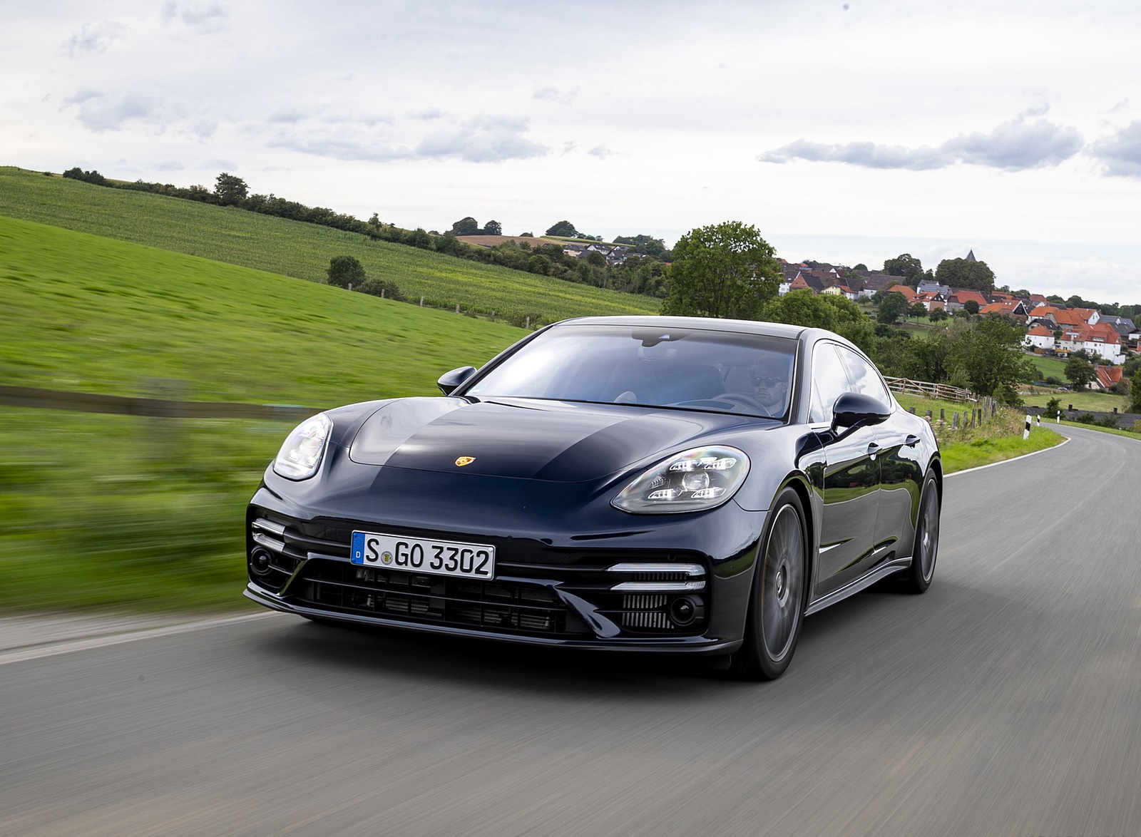 Porsche Panamera Turbo S Executive Exclusive Series Wallpapers