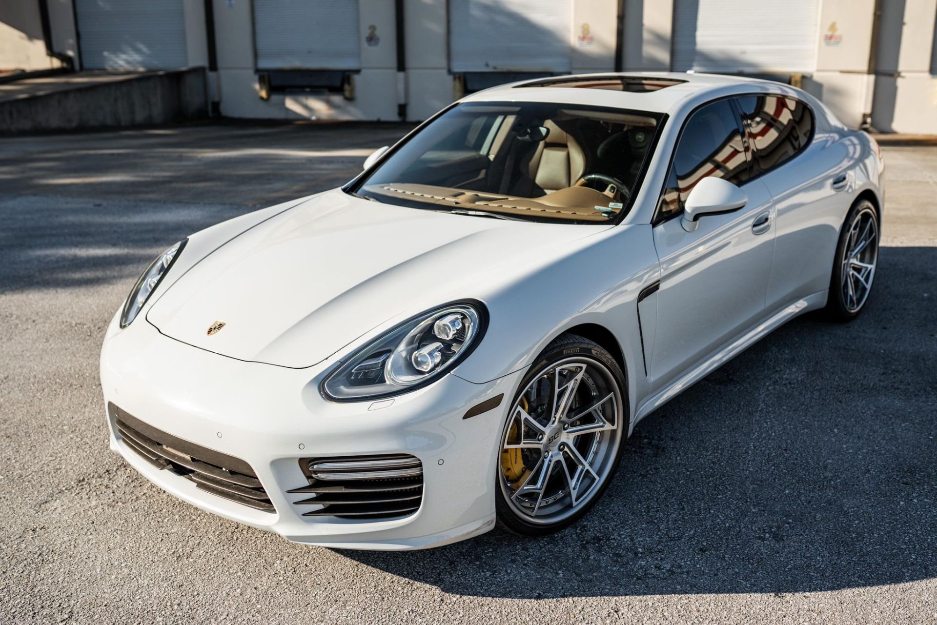 Porsche Panamera Turbo S Executive Exclusive Series Wallpapers