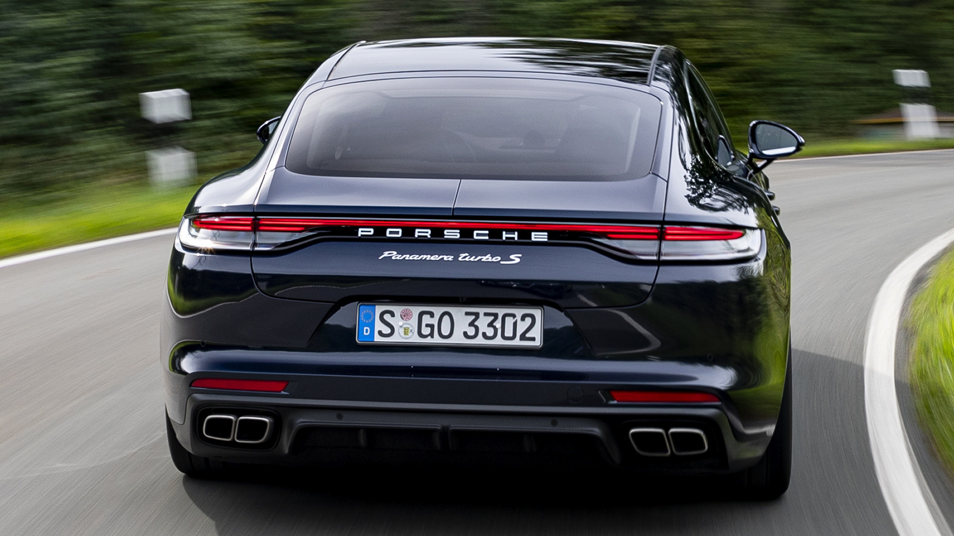 Porsche Panamera Turbo S Executive Exclusive Series Wallpapers