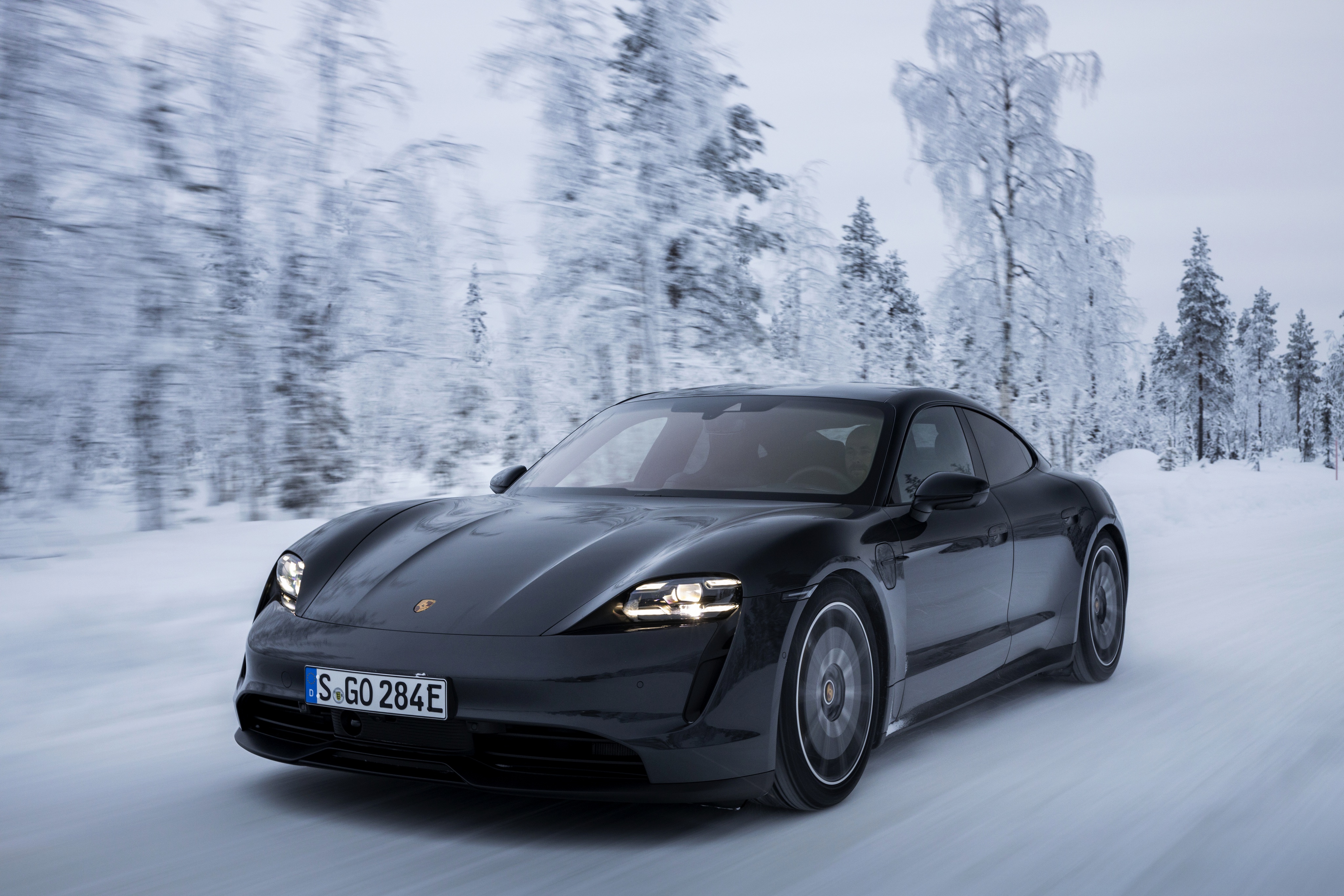 Porsche Taycan 4S 4K Wallpapers