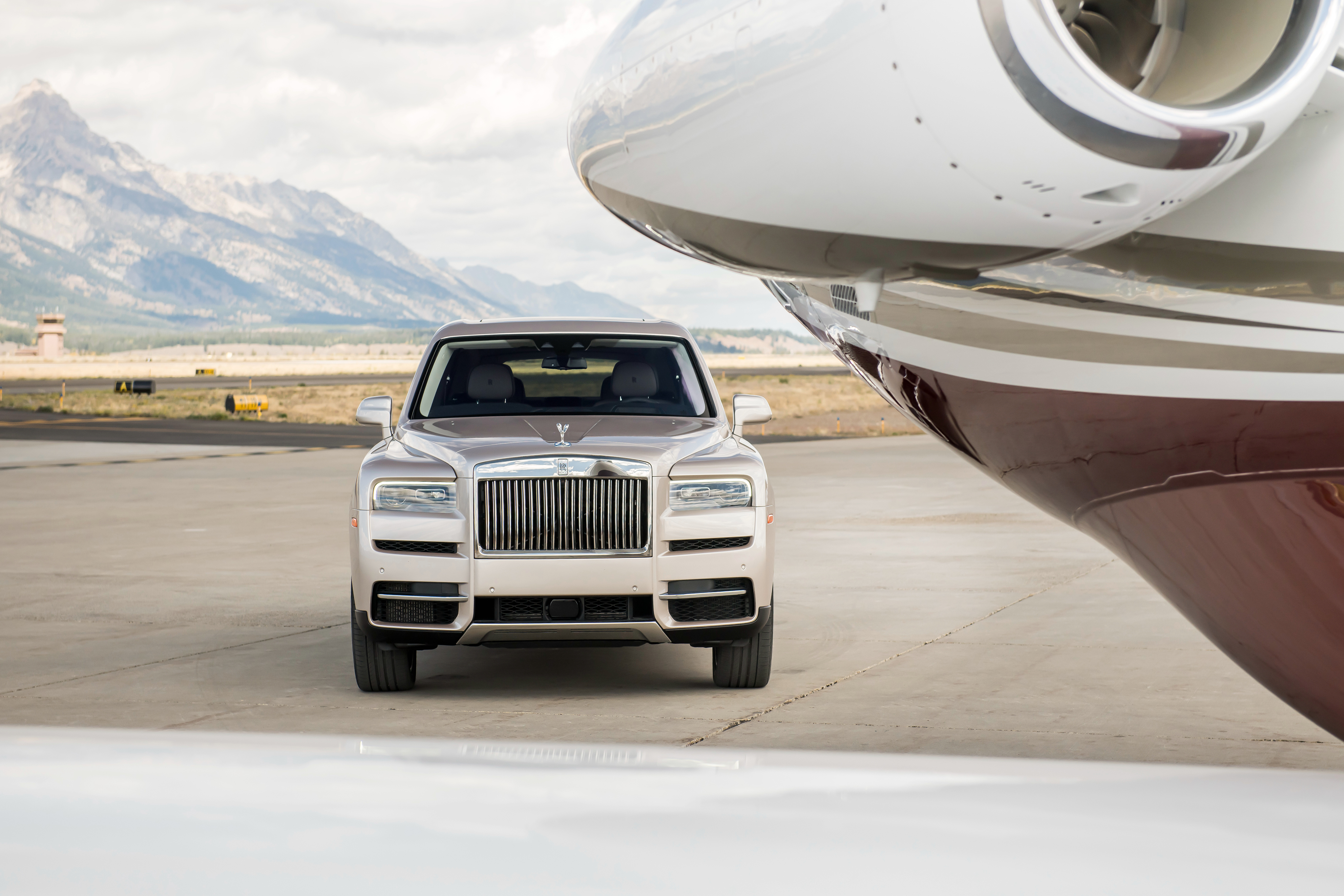 Rolls Royce Cullinan Wallpapers