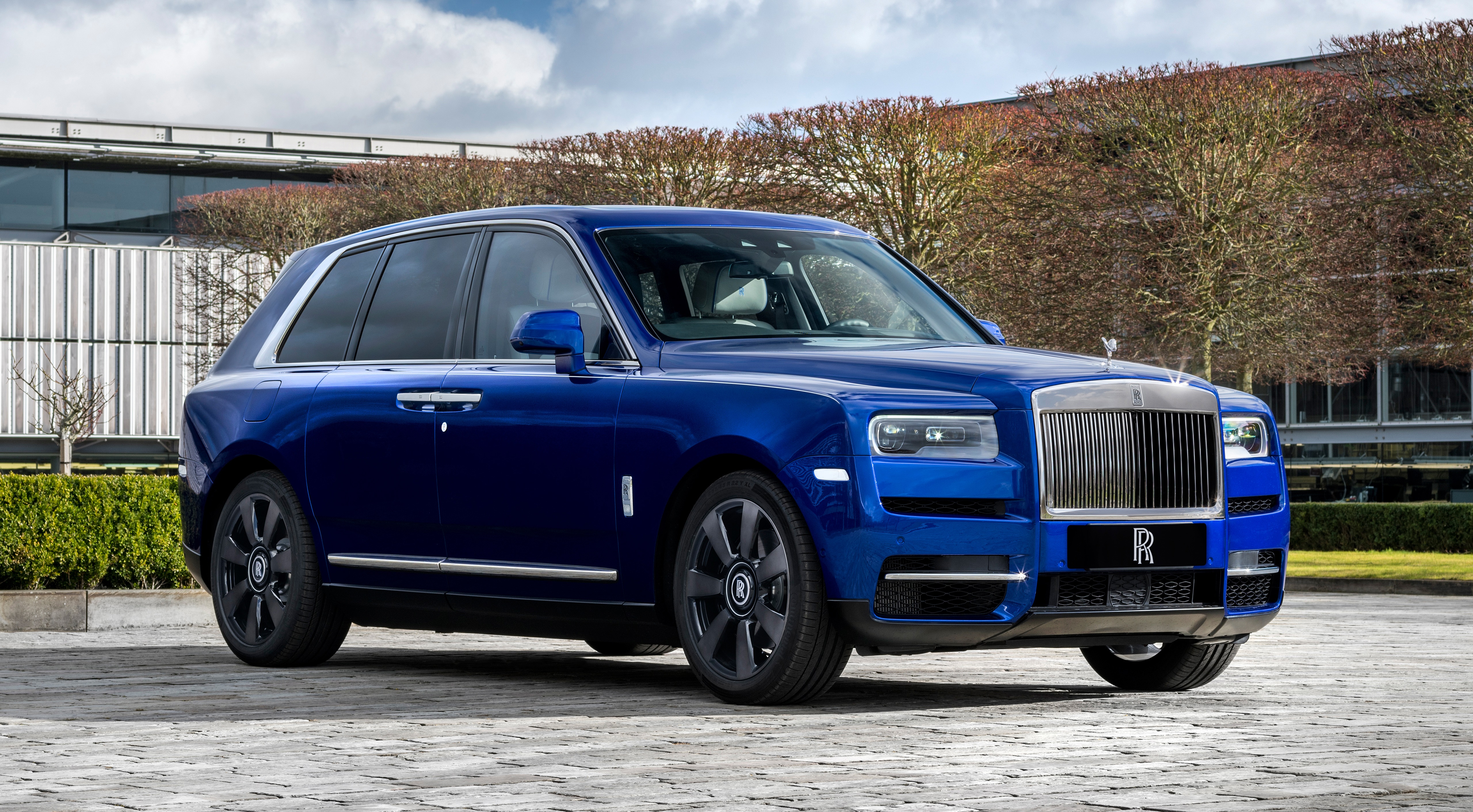 Rolls Royce Cullinan Wallpapers