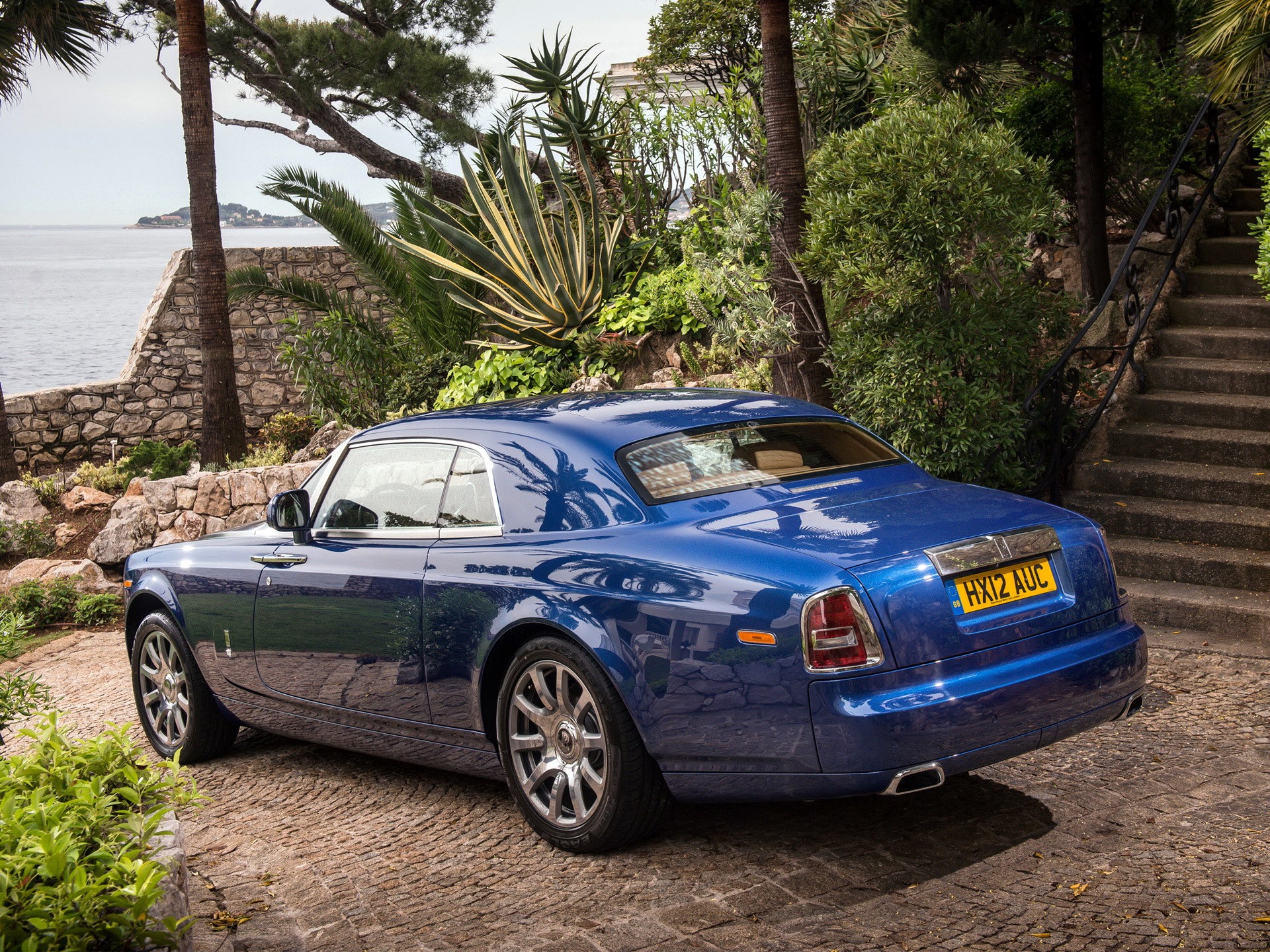 Rolls-Royce Phantom Coupe Wallpapers