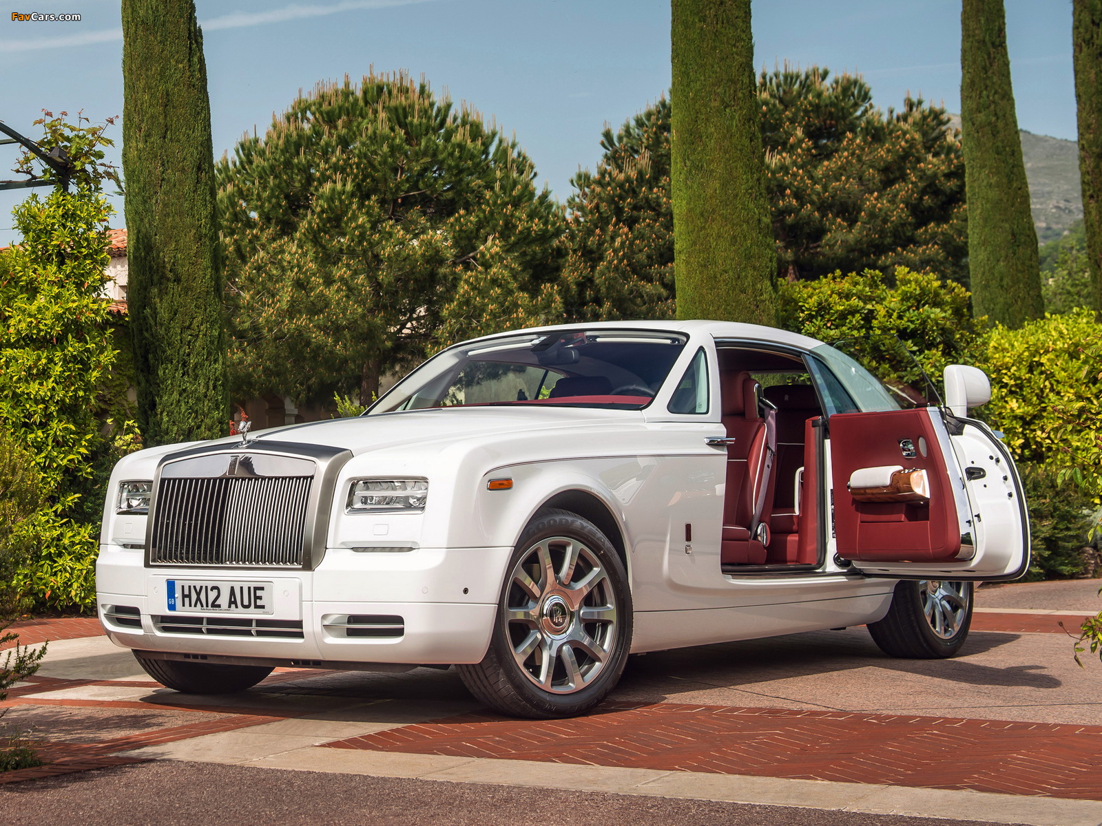 Rolls-Royce Phantom Coupe Wallpapers