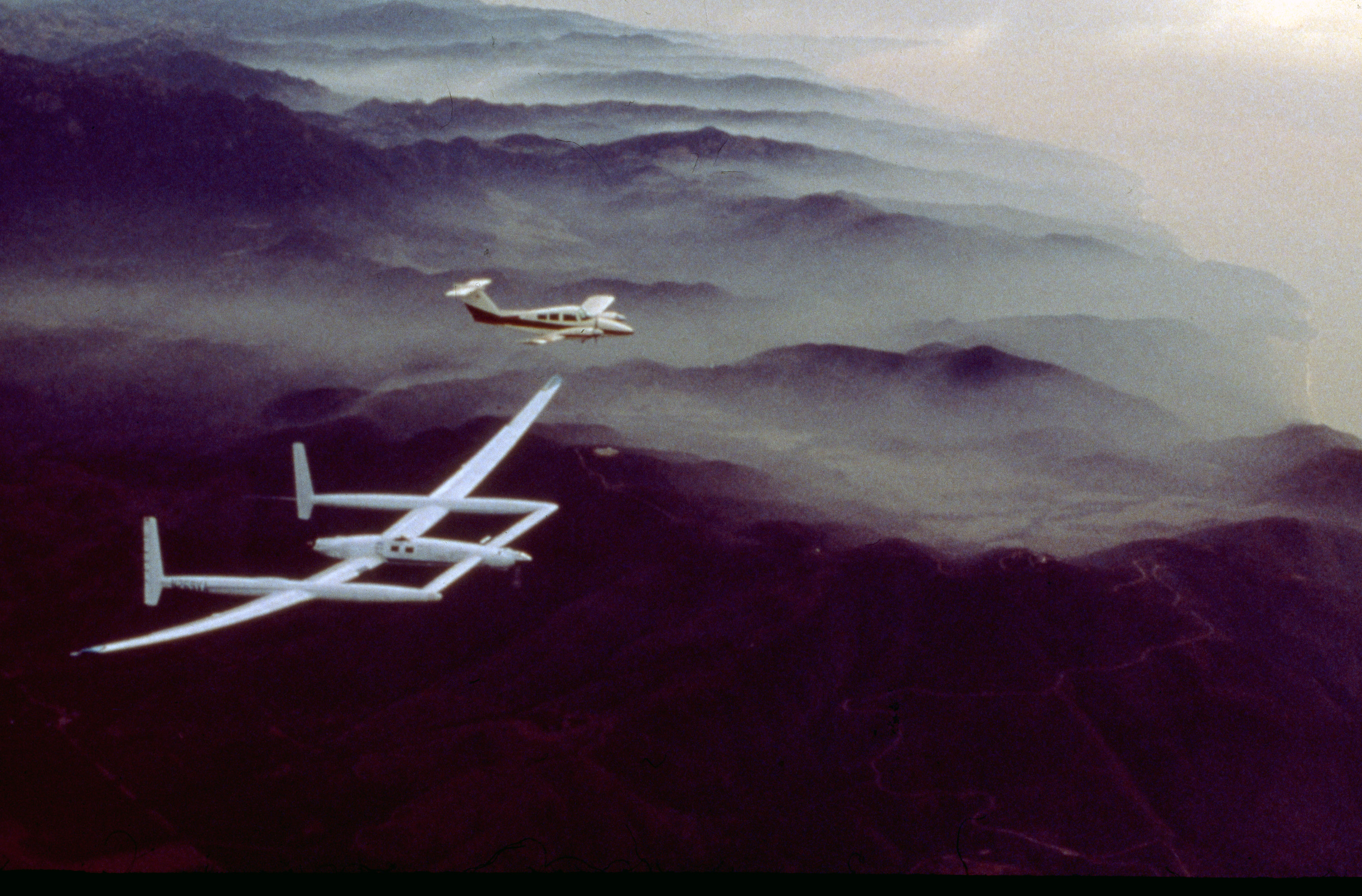 Rutan Model 76 Voyager Wallpapers