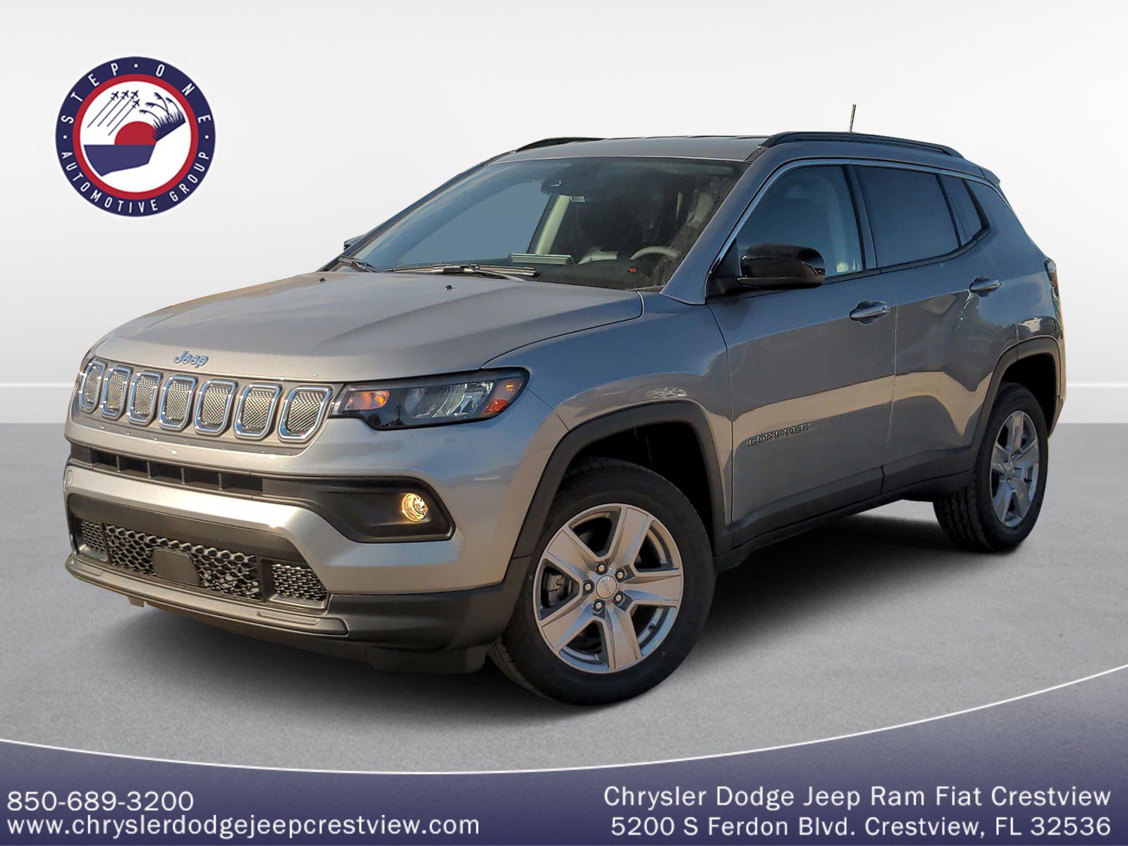 Silver 2022 Jeep Compass Wallpapers