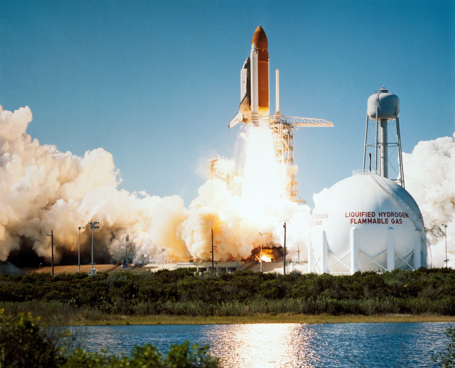 Space Shuttle Challenger Wallpapers