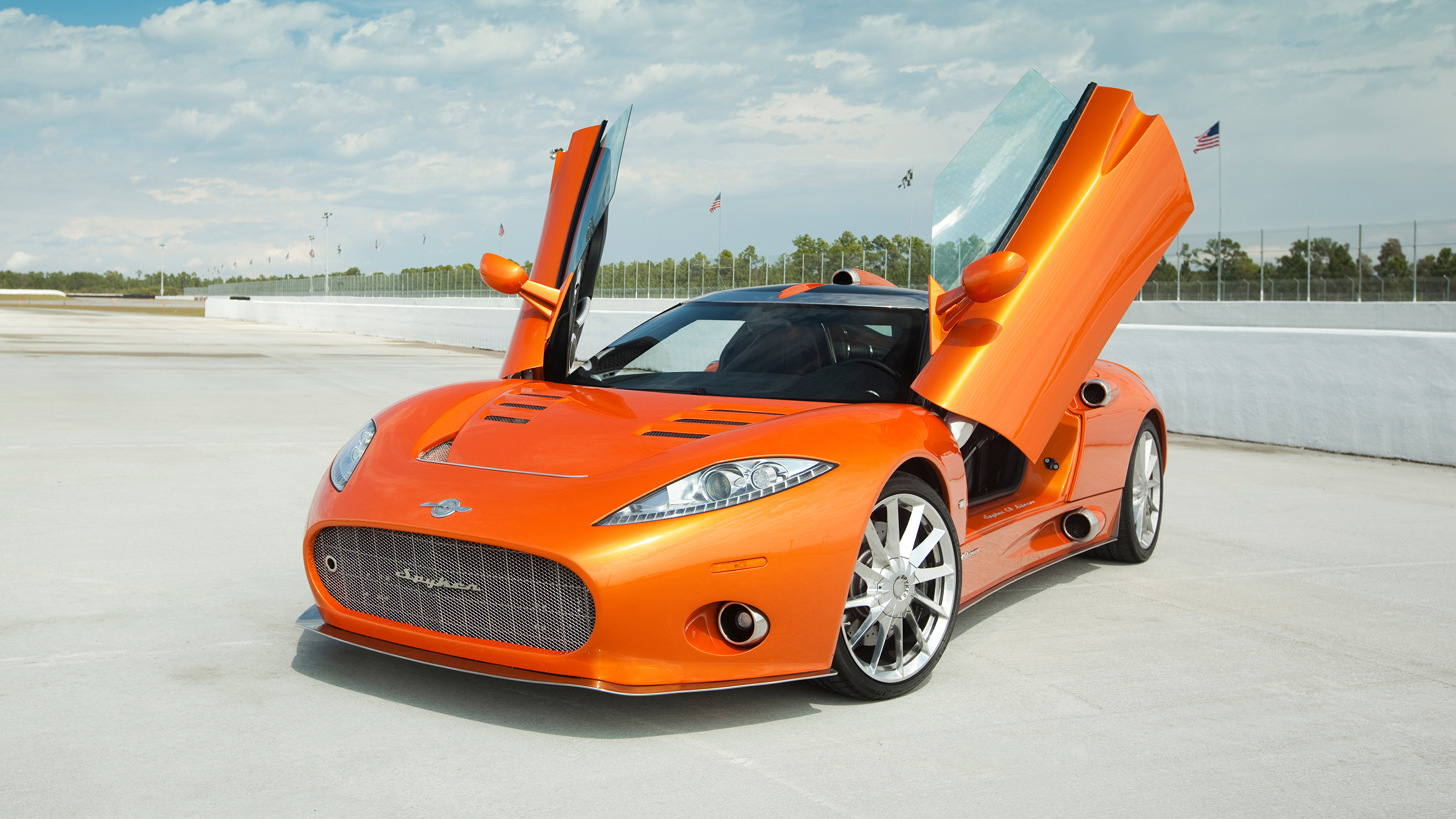 Spyker C8 Aileron Wallpapers