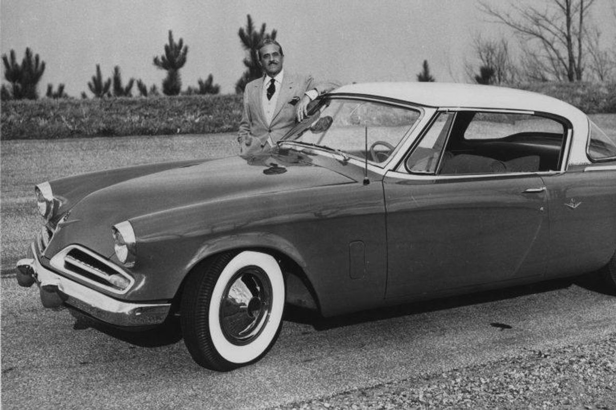 Studebaker Commander "Bullet Nose" Wallpapers