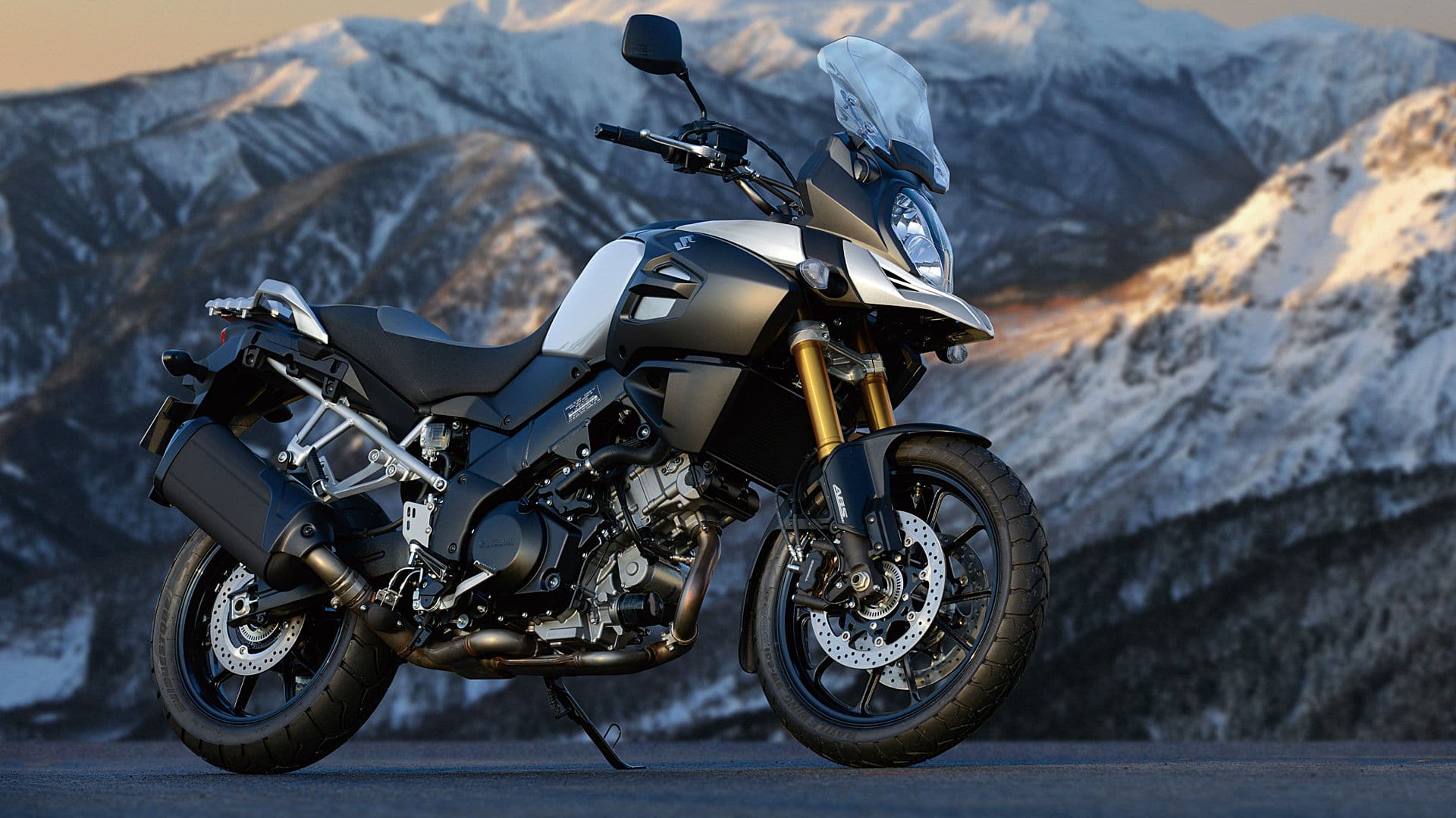 Suzuki V-Strom 1000Xt Wallpapers