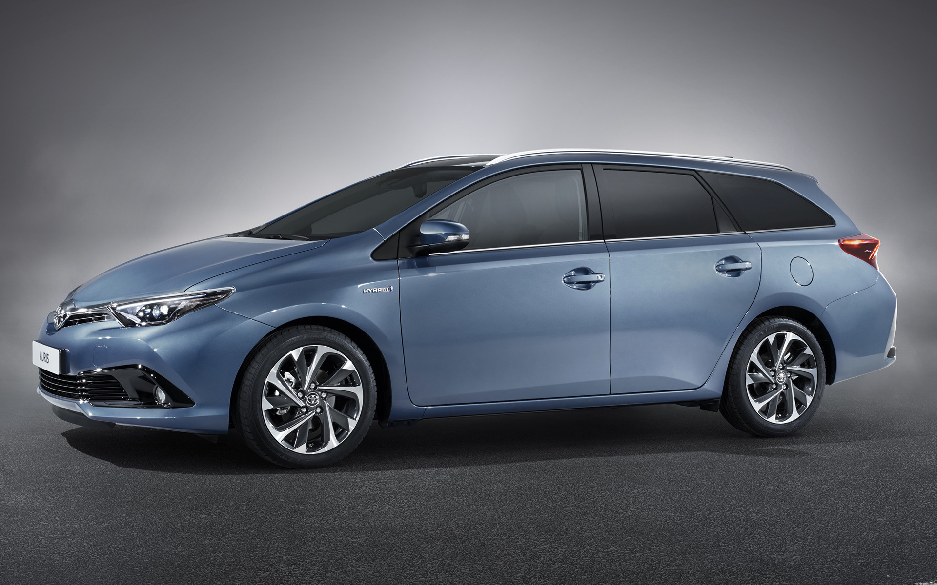 Toyota Auris Wallpapers