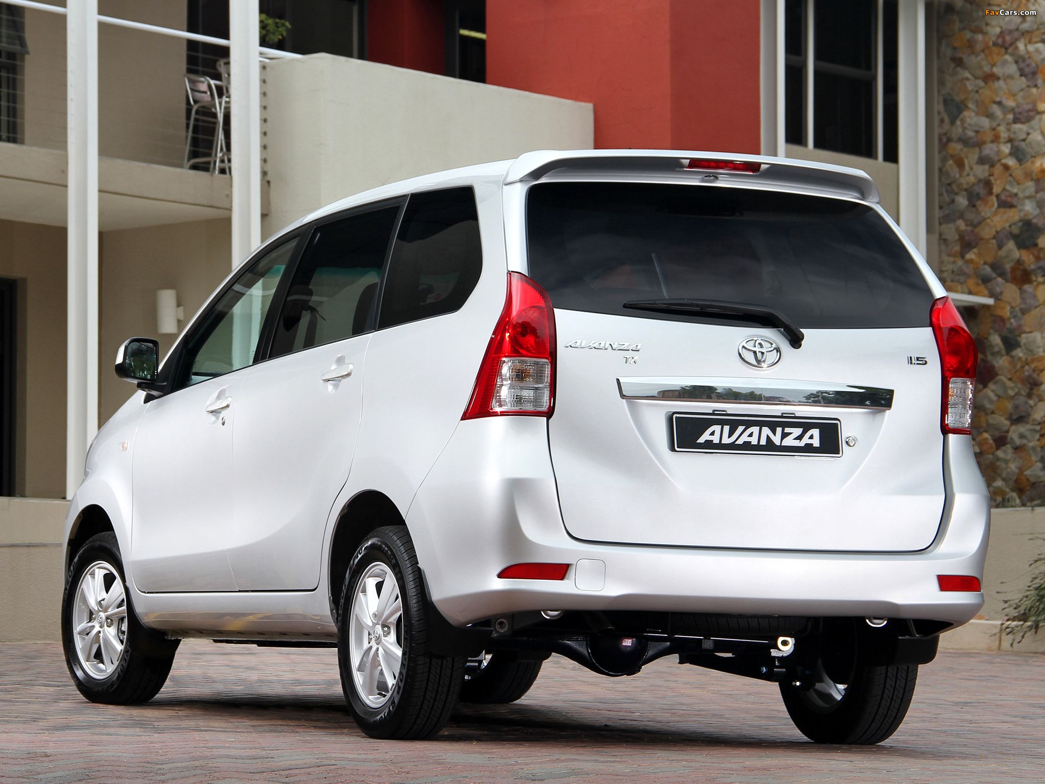 Toyota Avanza Wallpapers