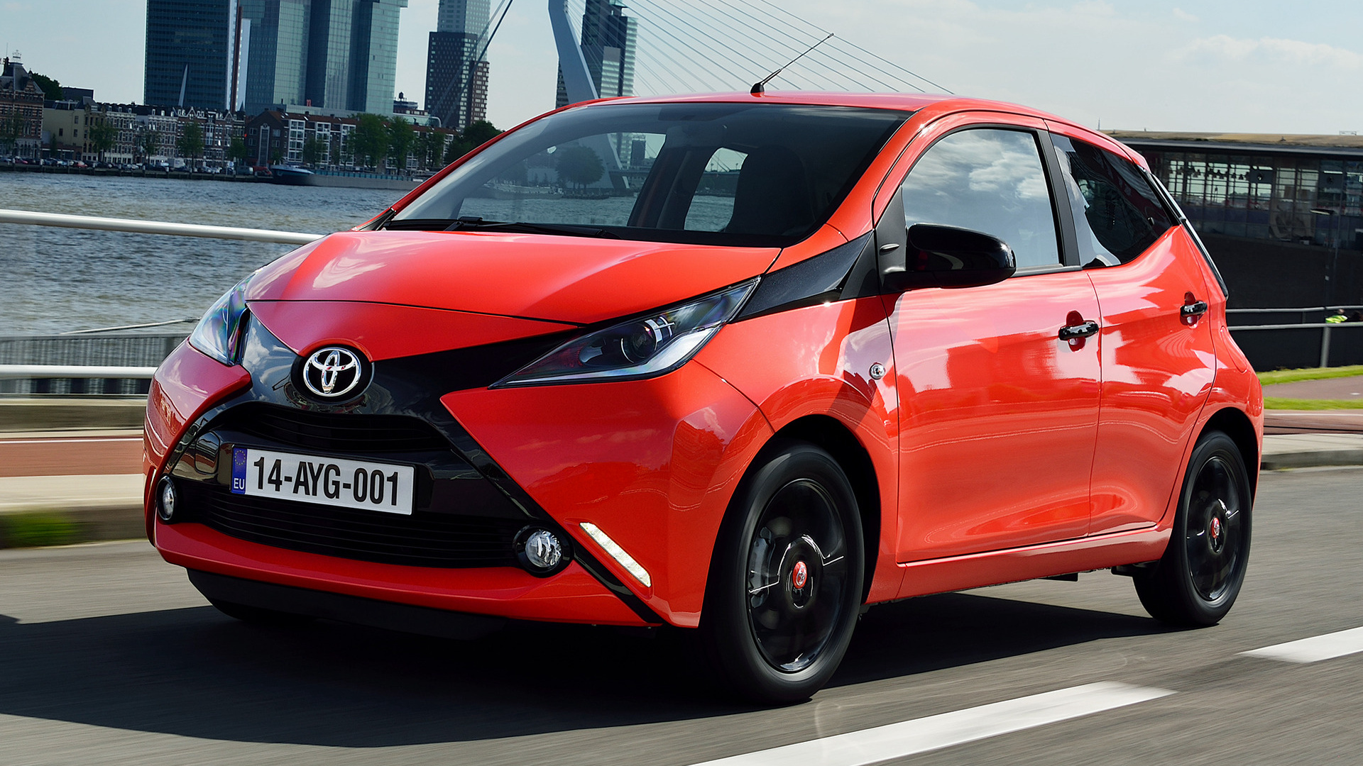 Toyota Aygo Wallpapers