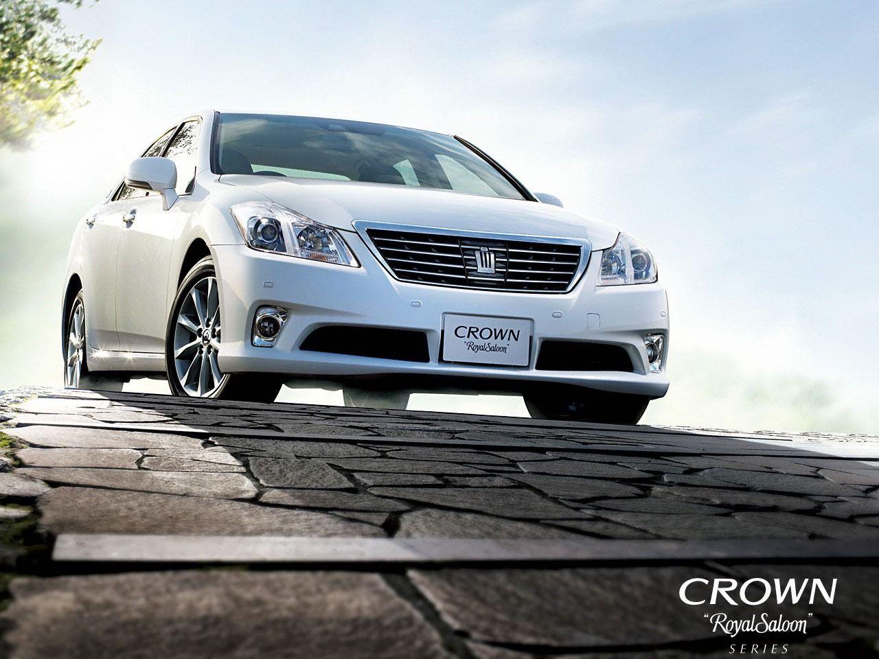 Toyota Crown Royal Saloon Wallpapers