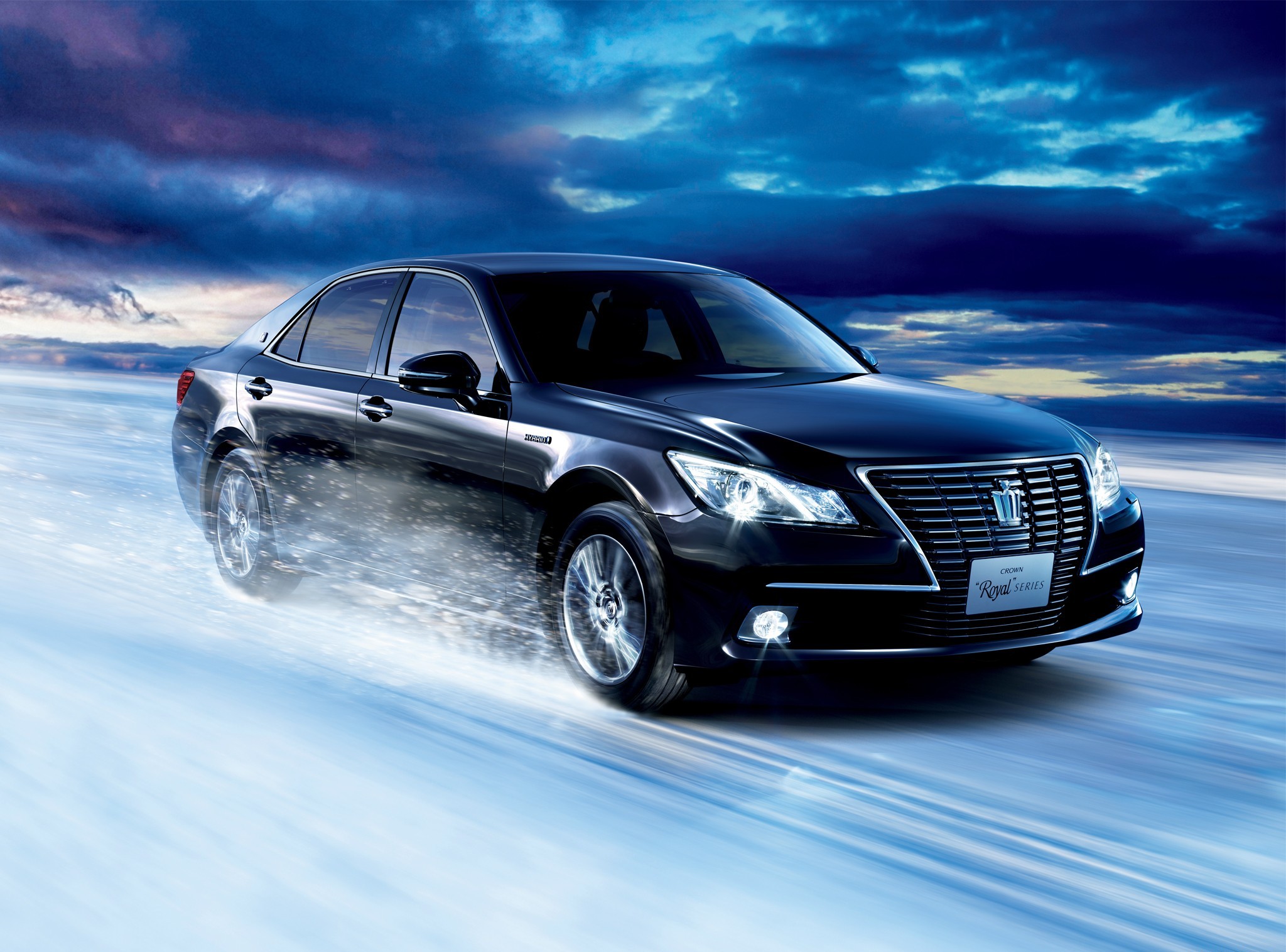 Toyota Crown Royal Saloon Wallpapers