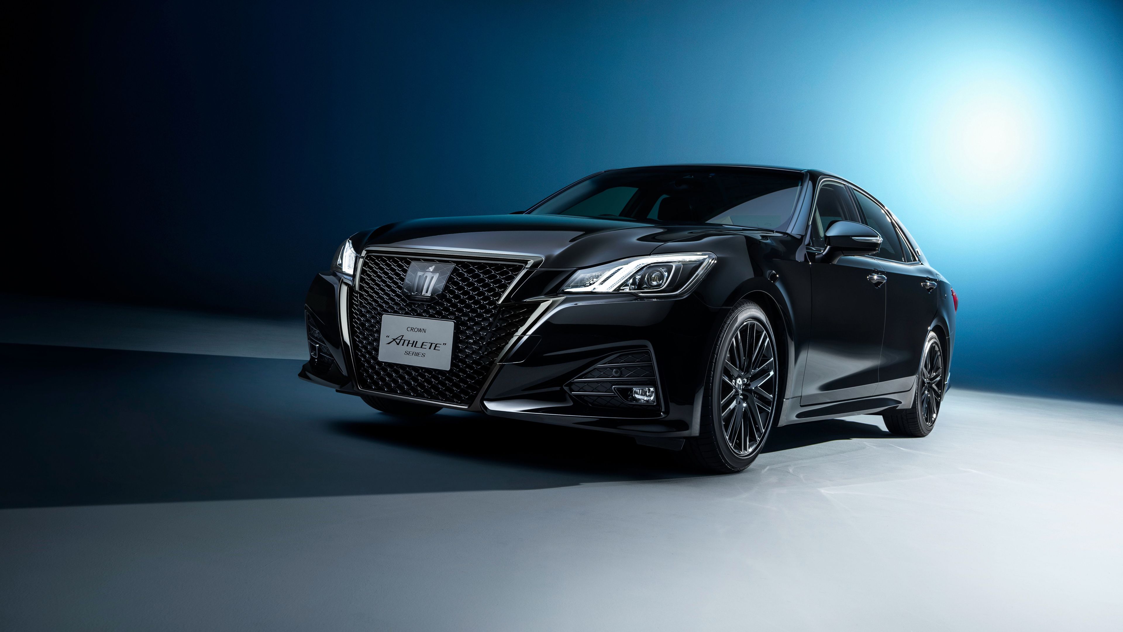 Toyota Crown Royal Saloon Wallpapers