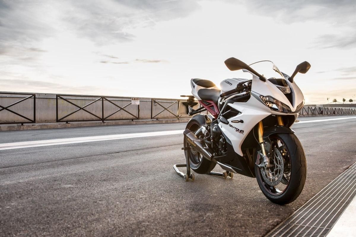 Triumph Daytona Wallpapers