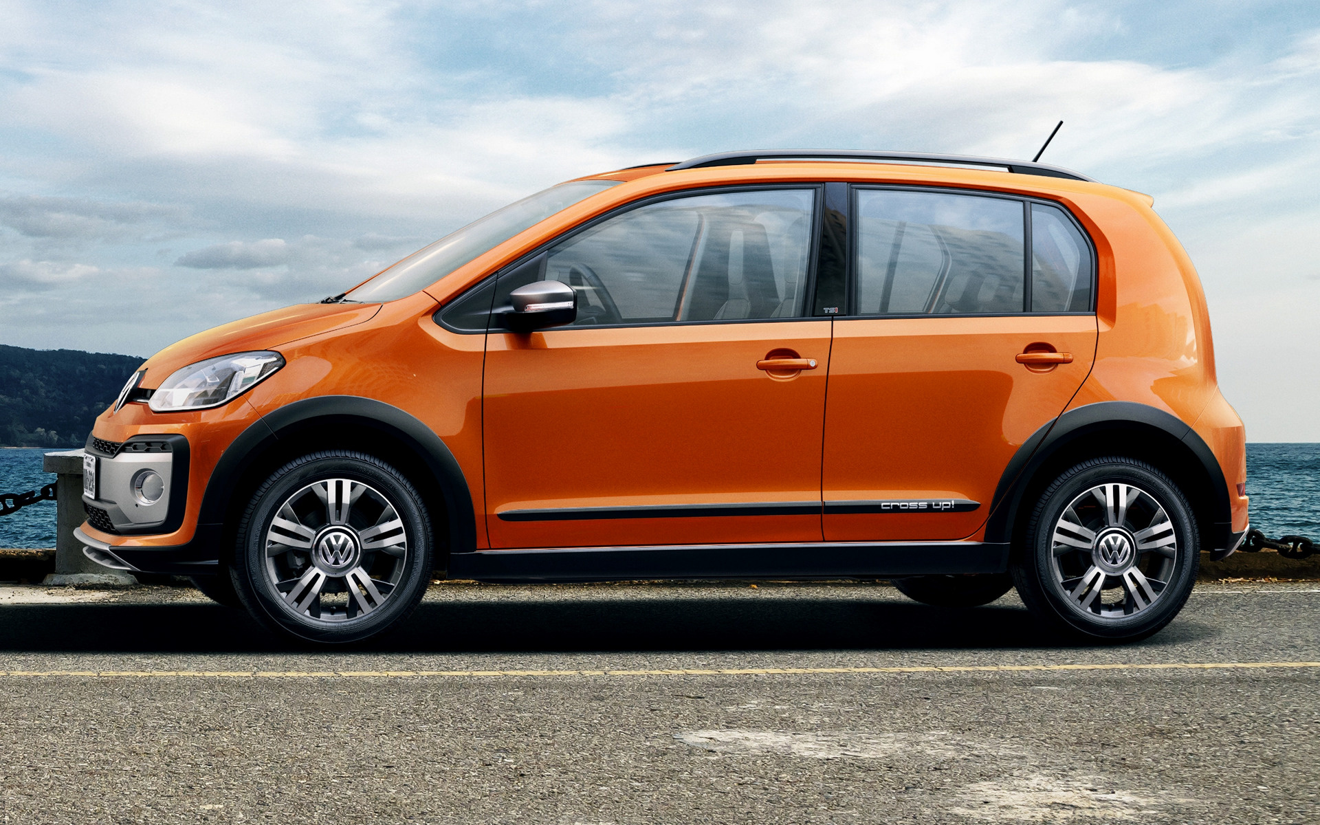 Volkswagen Cross Up Wallpapers