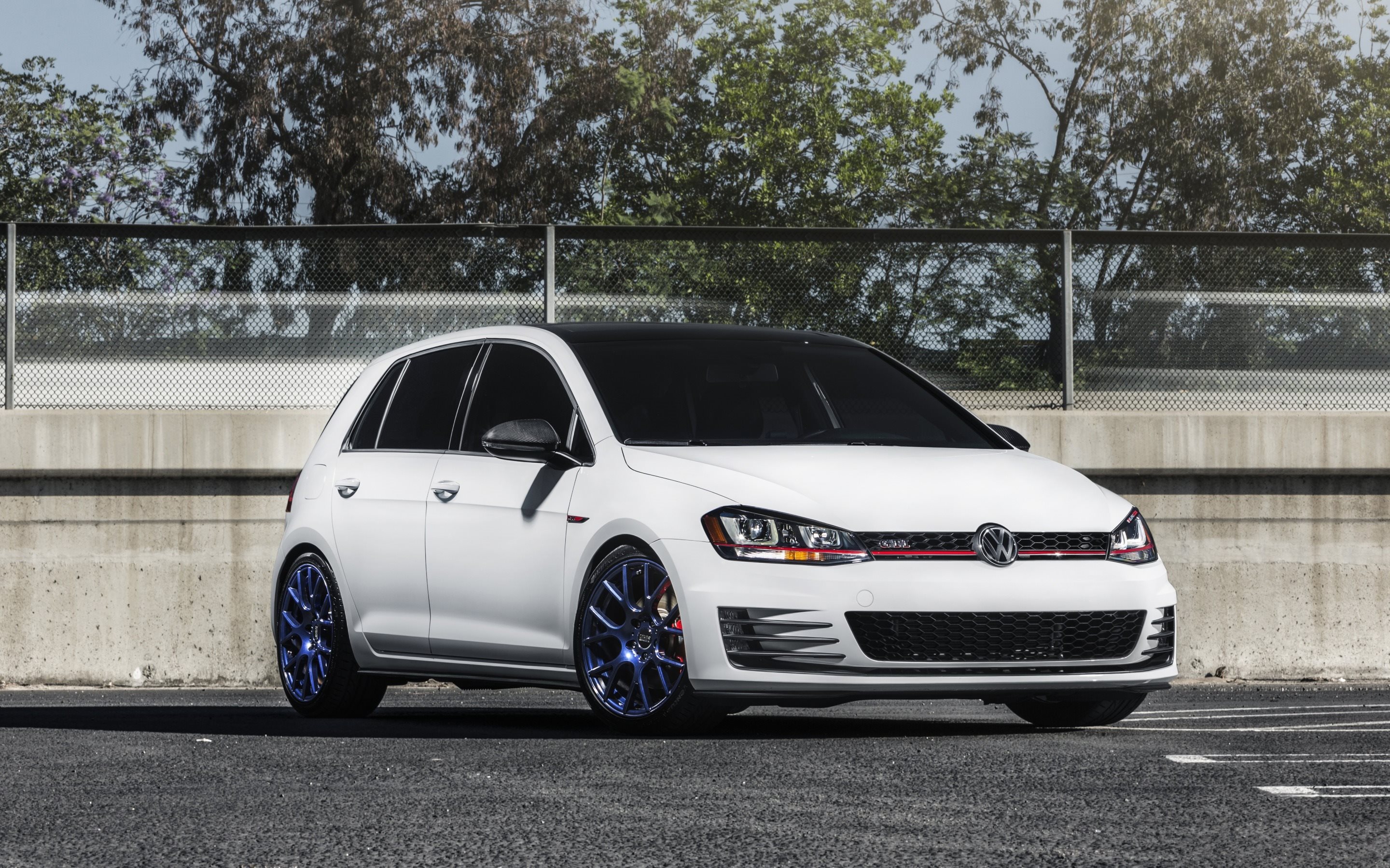 Volkswagen Golf Mk7 Wallpapers