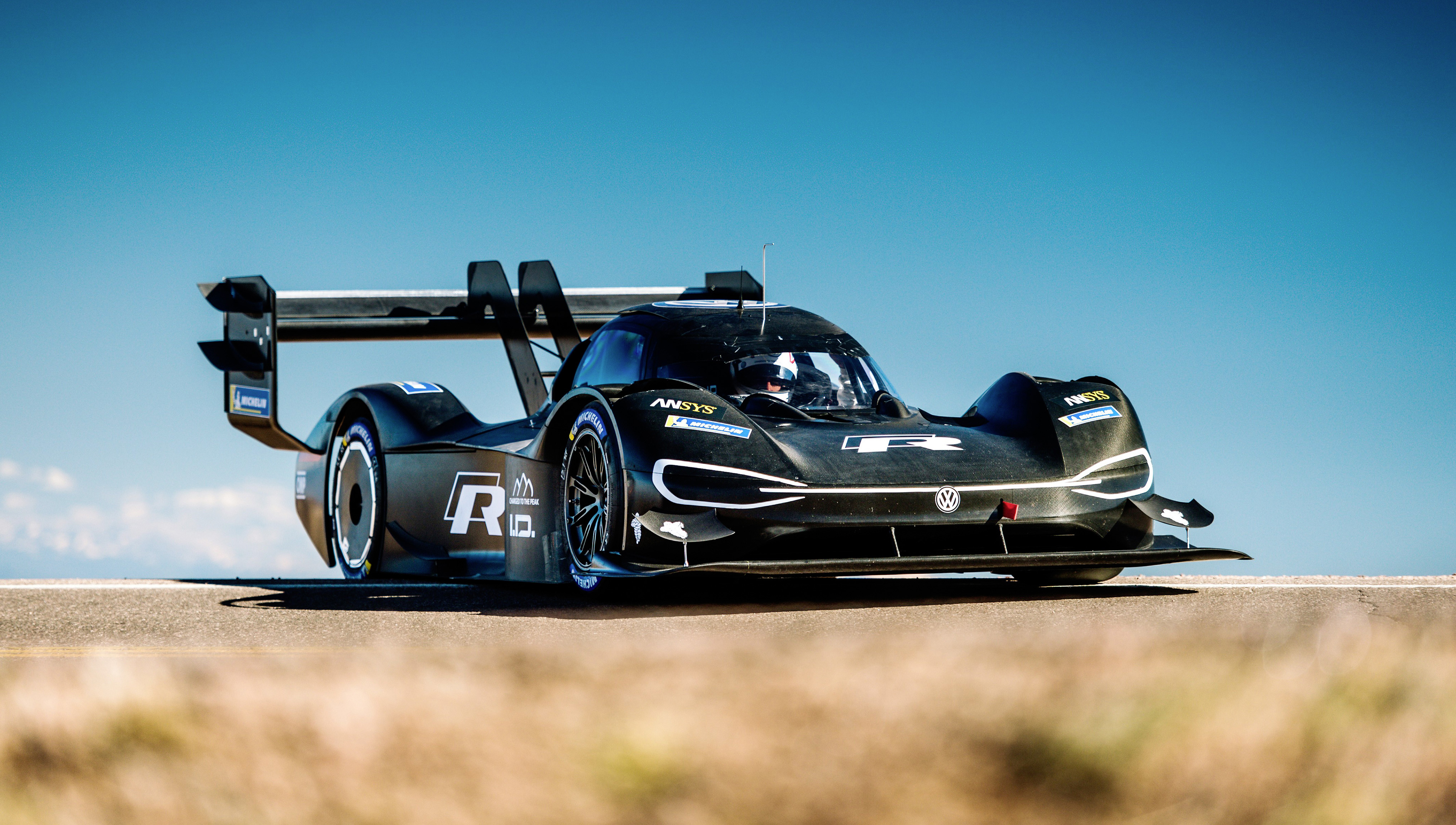 Volkswagen I.D. R Wallpapers