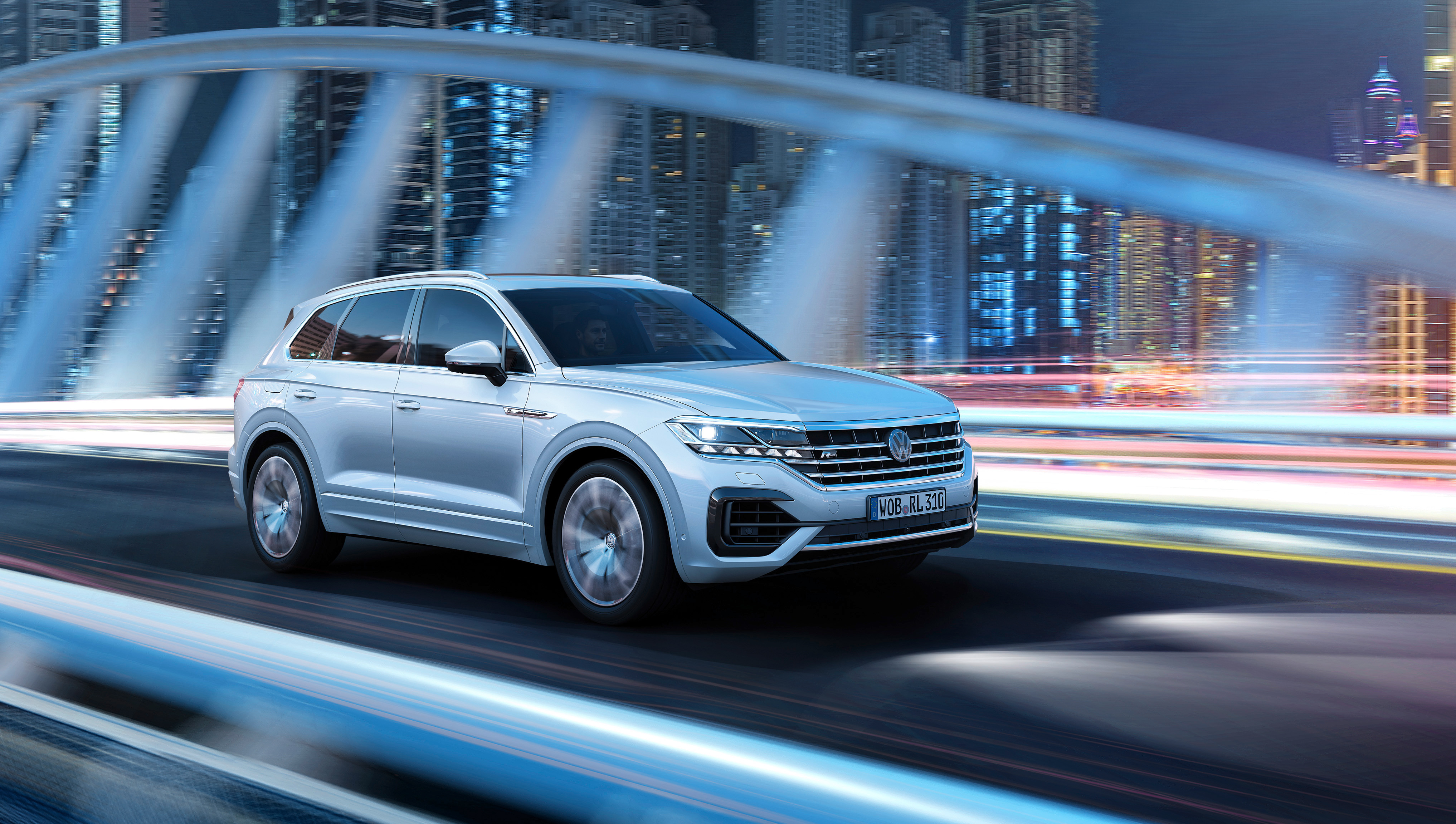 Volkswagen Touareg R-Line Wallpapers