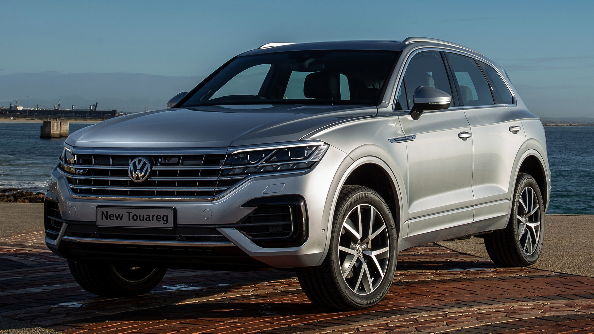 Volkswagen Touareg R-Line Wallpapers