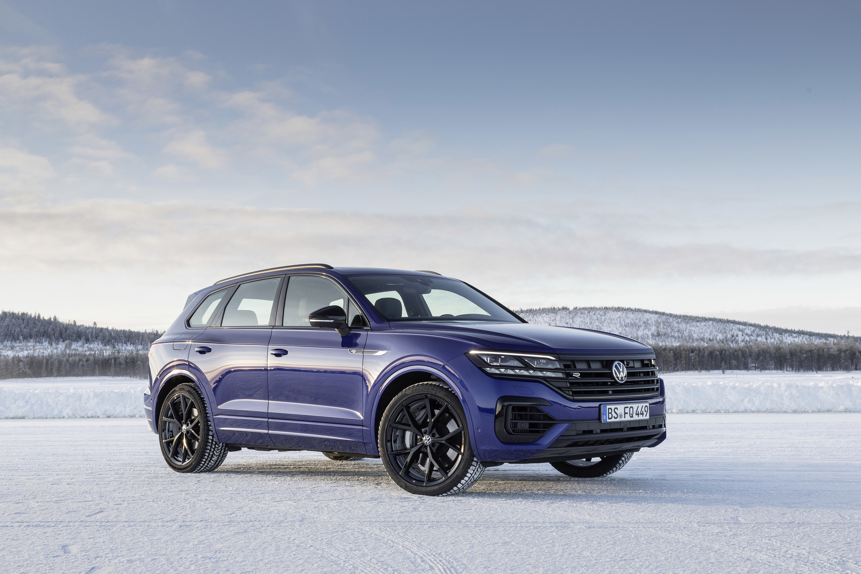 Volkswagen Touareg R-Line Wallpapers