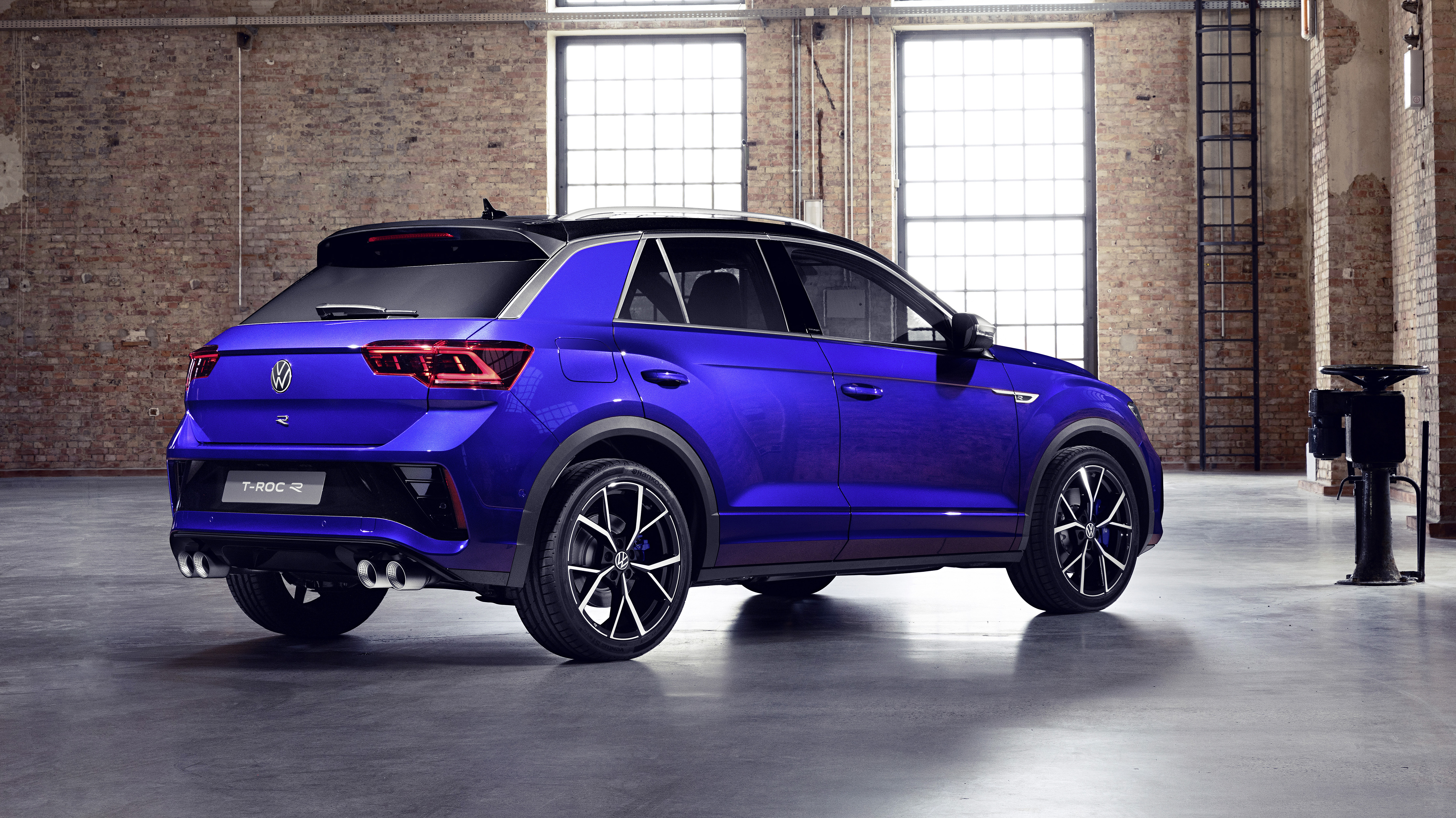 Volkswagen T-Roc R Wallpapers