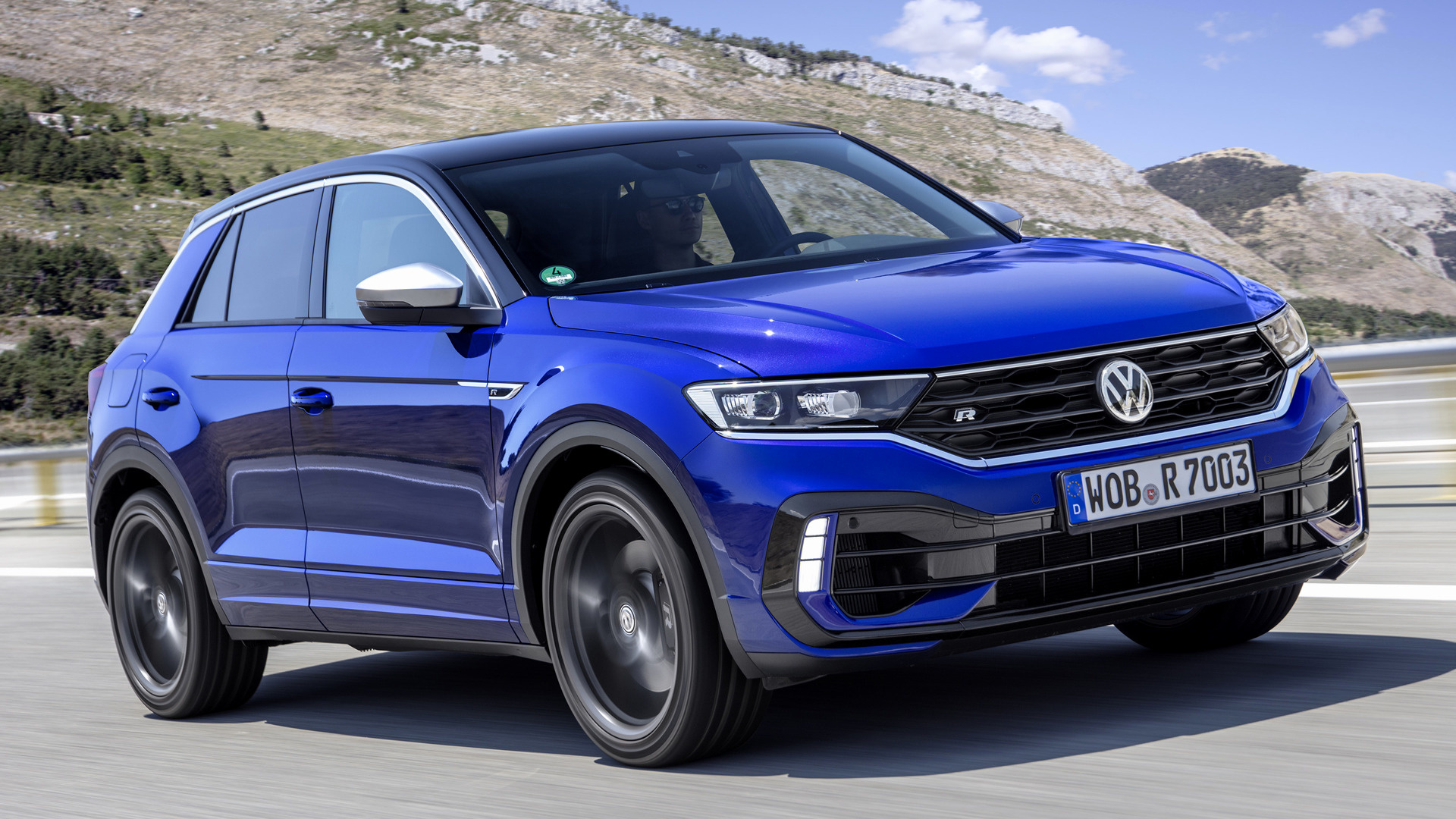 Volkswagen T-Roc R Wallpapers