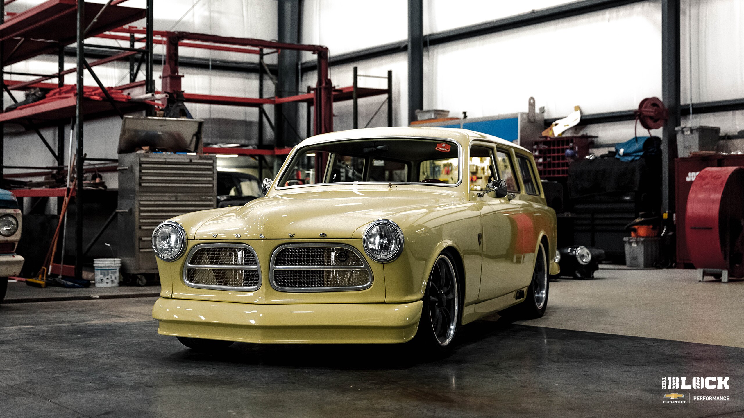 Volvo Amazon Wallpapers