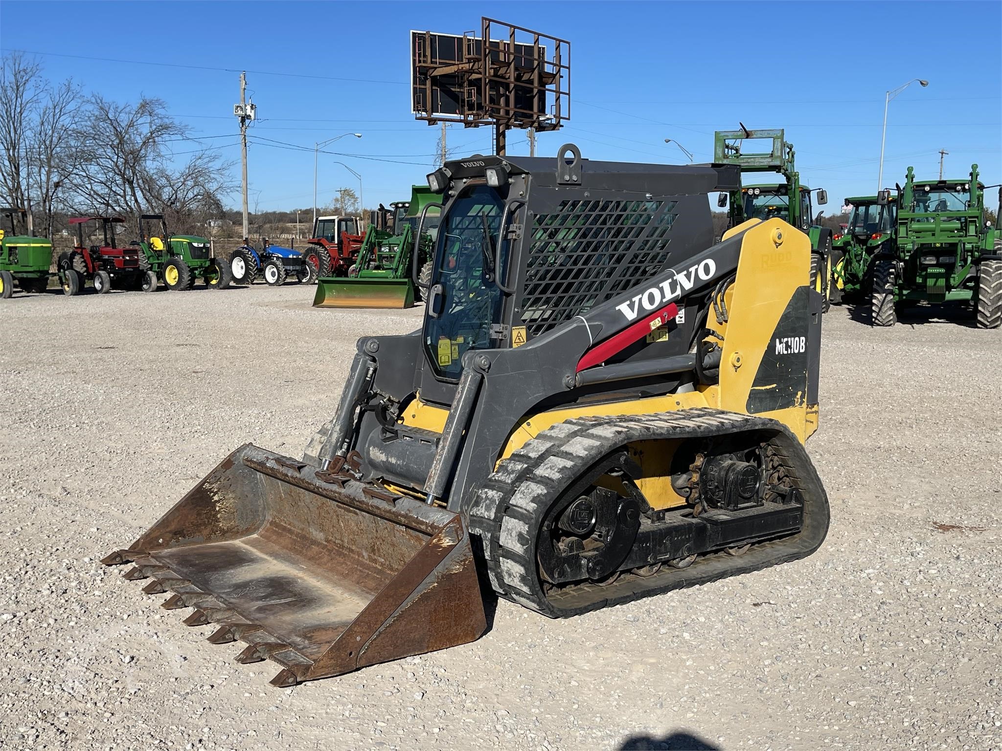 Volvo Skid Steer Wallpapers