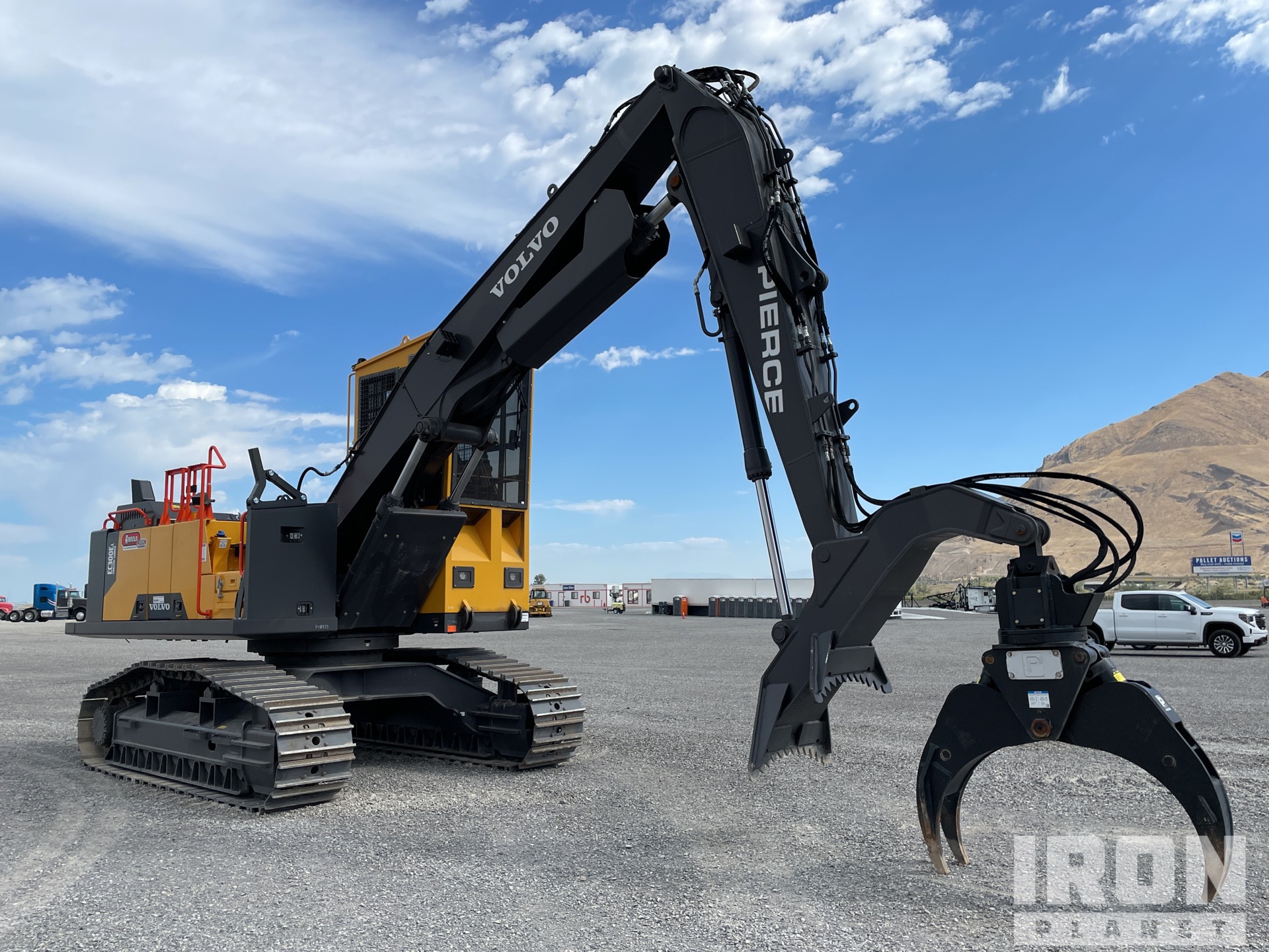 Volvo Skid Steer Wallpapers