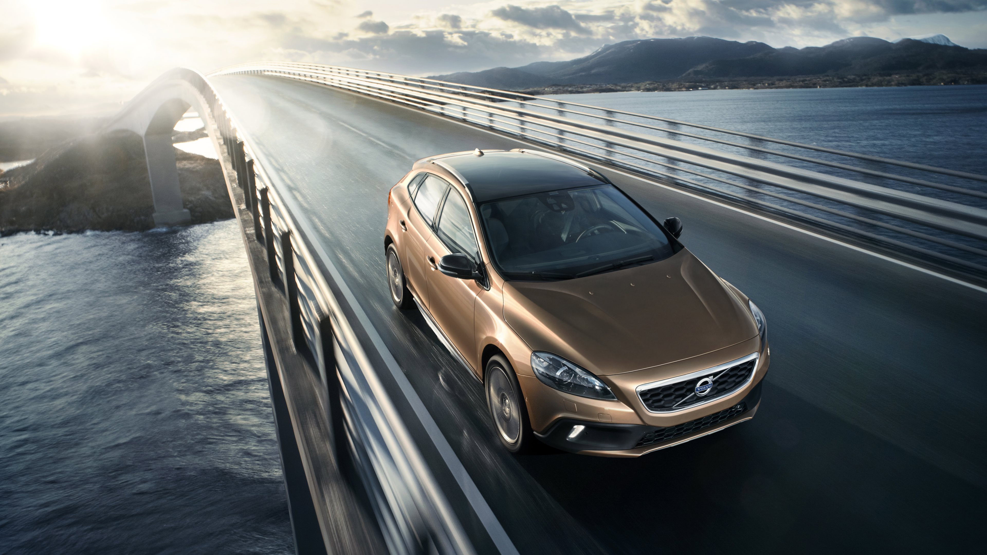 Volvo V40 Wallpapers