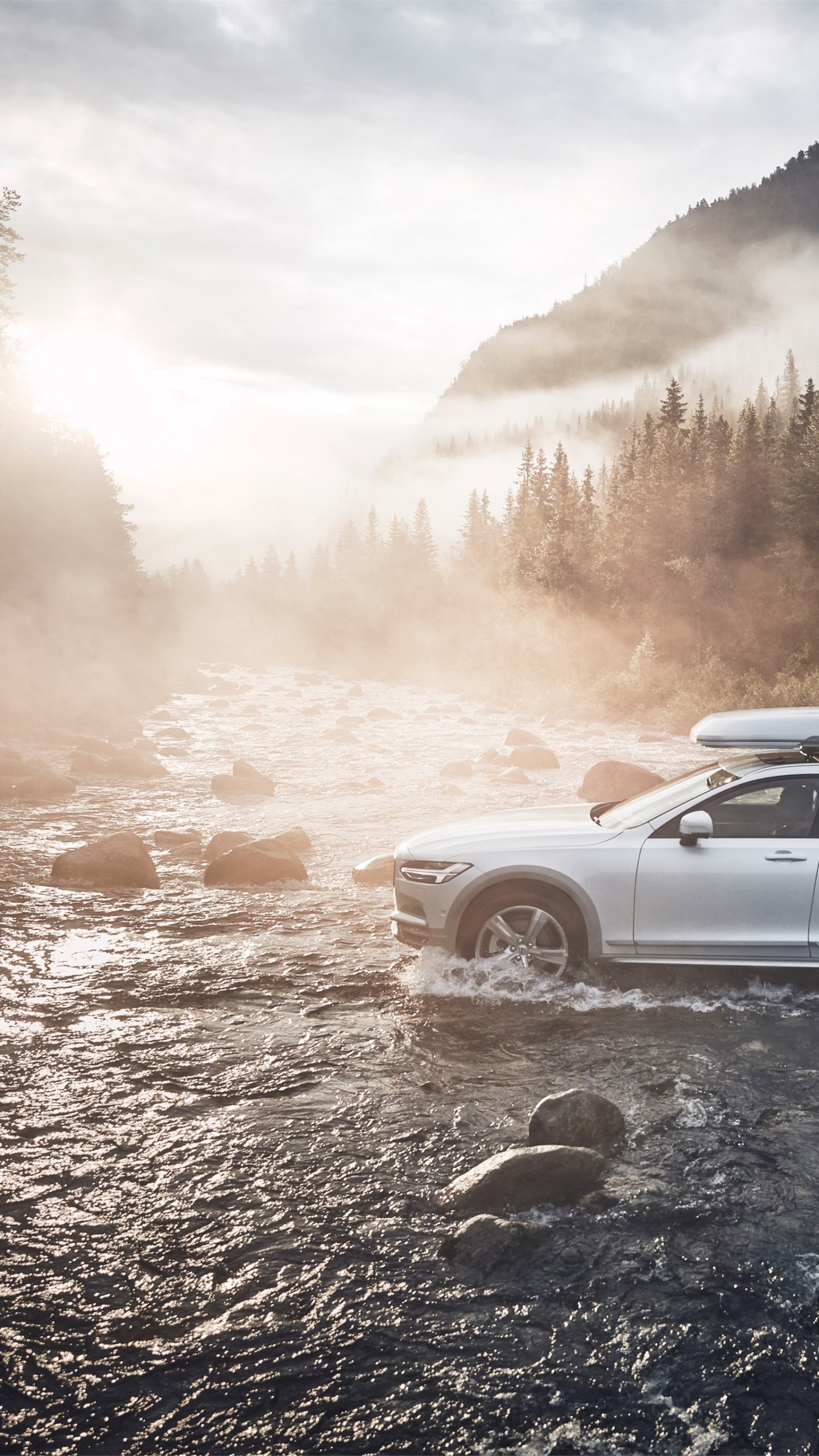 Volvo V90 Cross Country Wallpapers