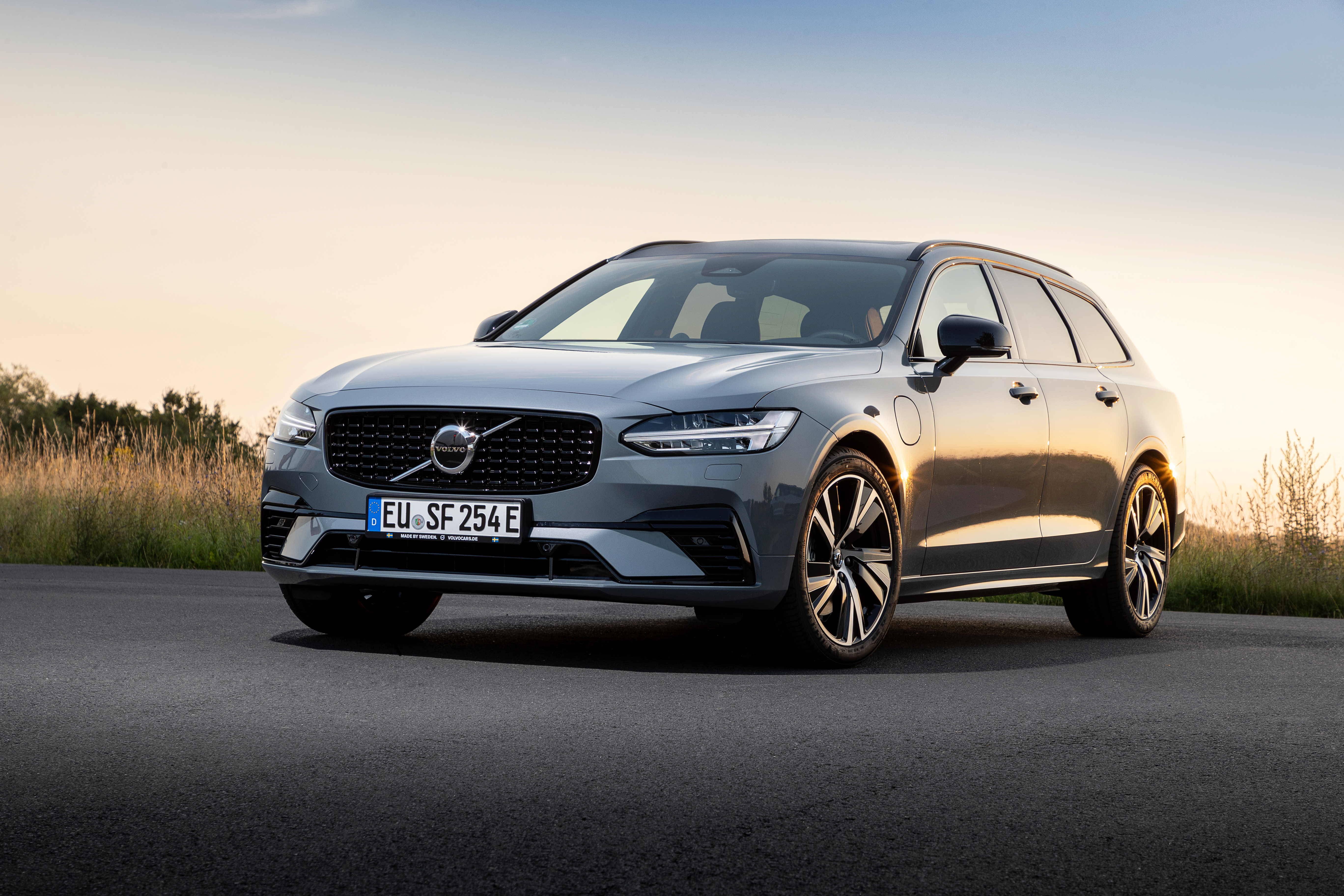 Volvo V90 T6 Awd Wallpapers