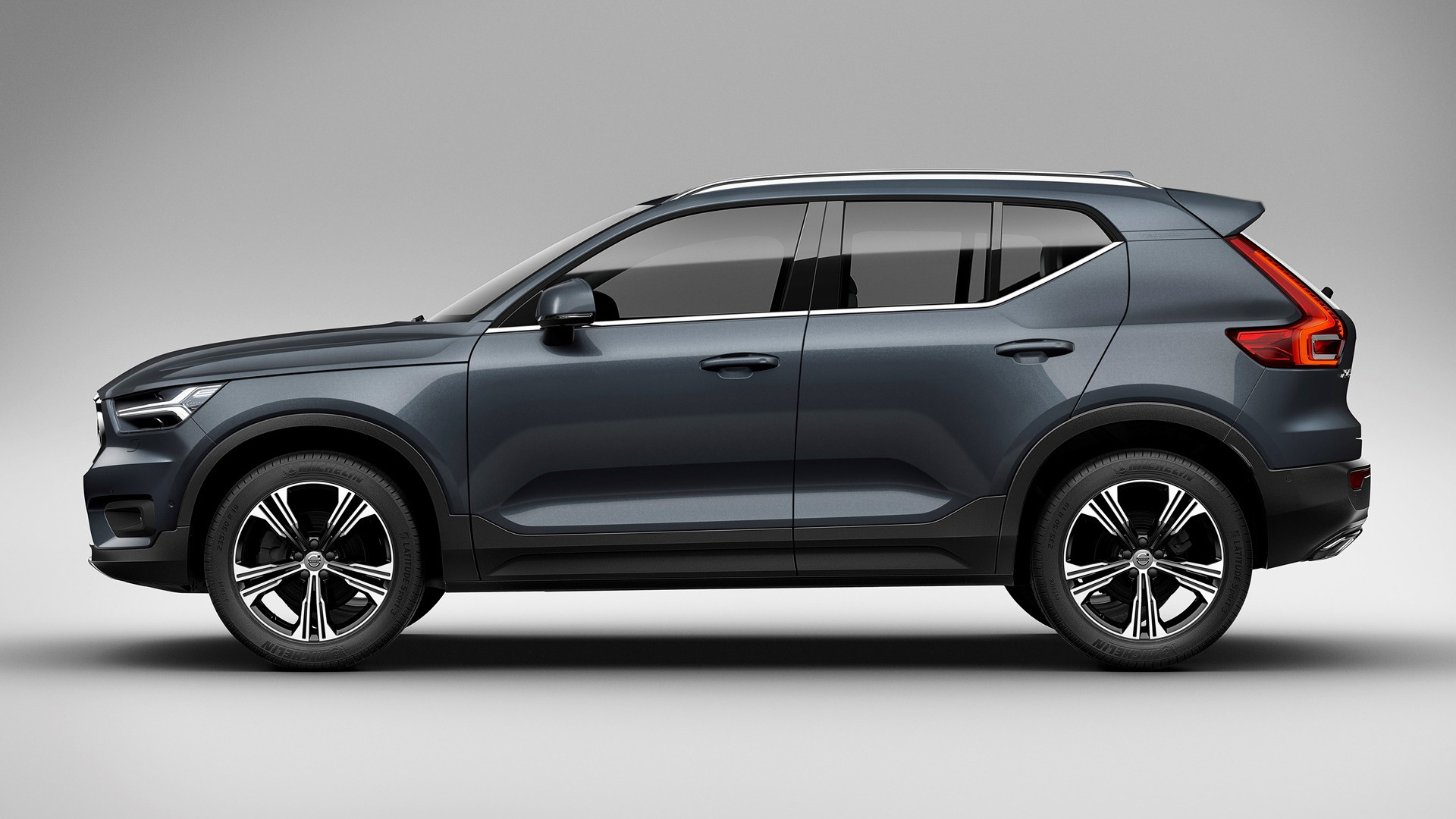 Volvo Xc40 T4 Wallpapers